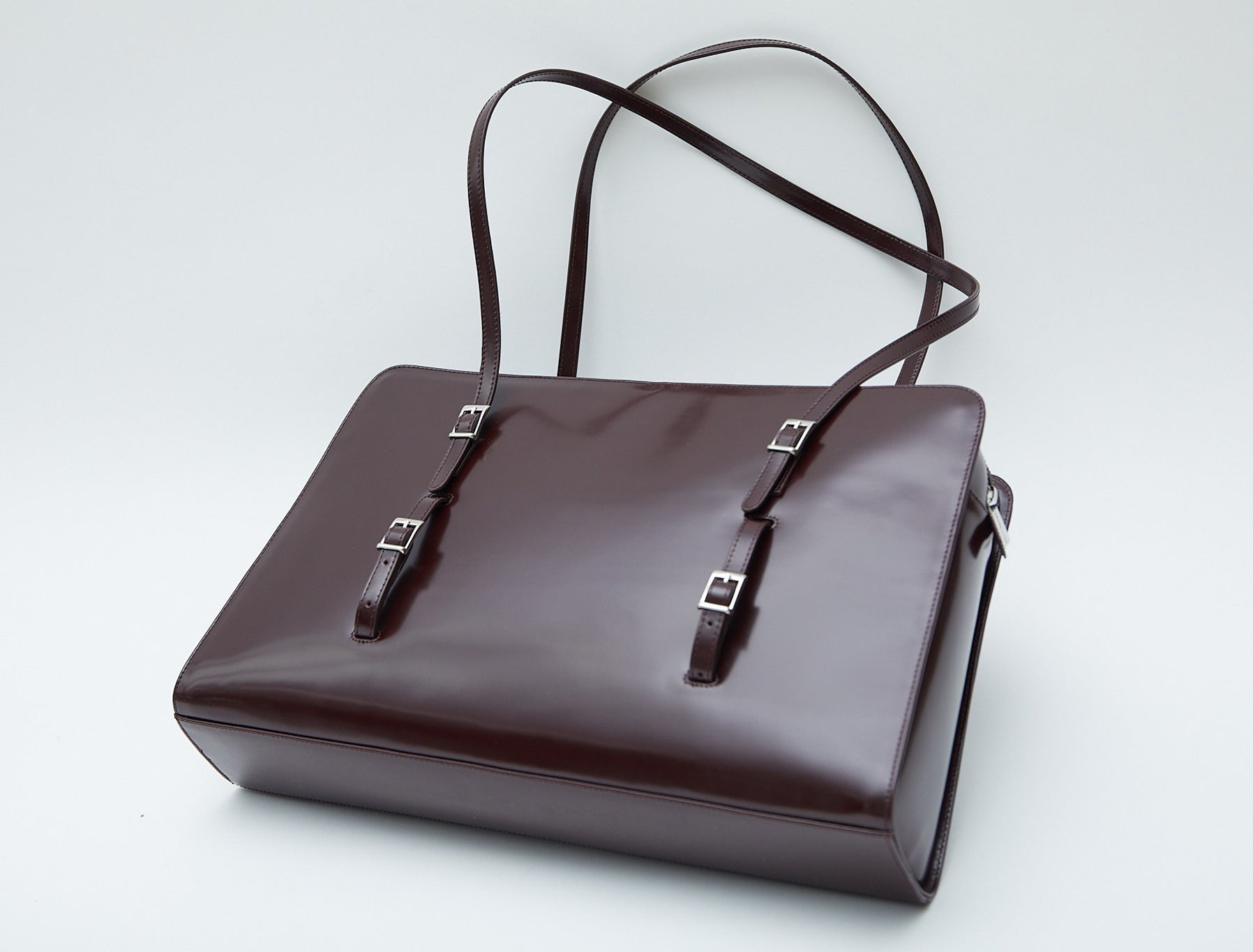 Caye new leather bag embossed logo mahogany