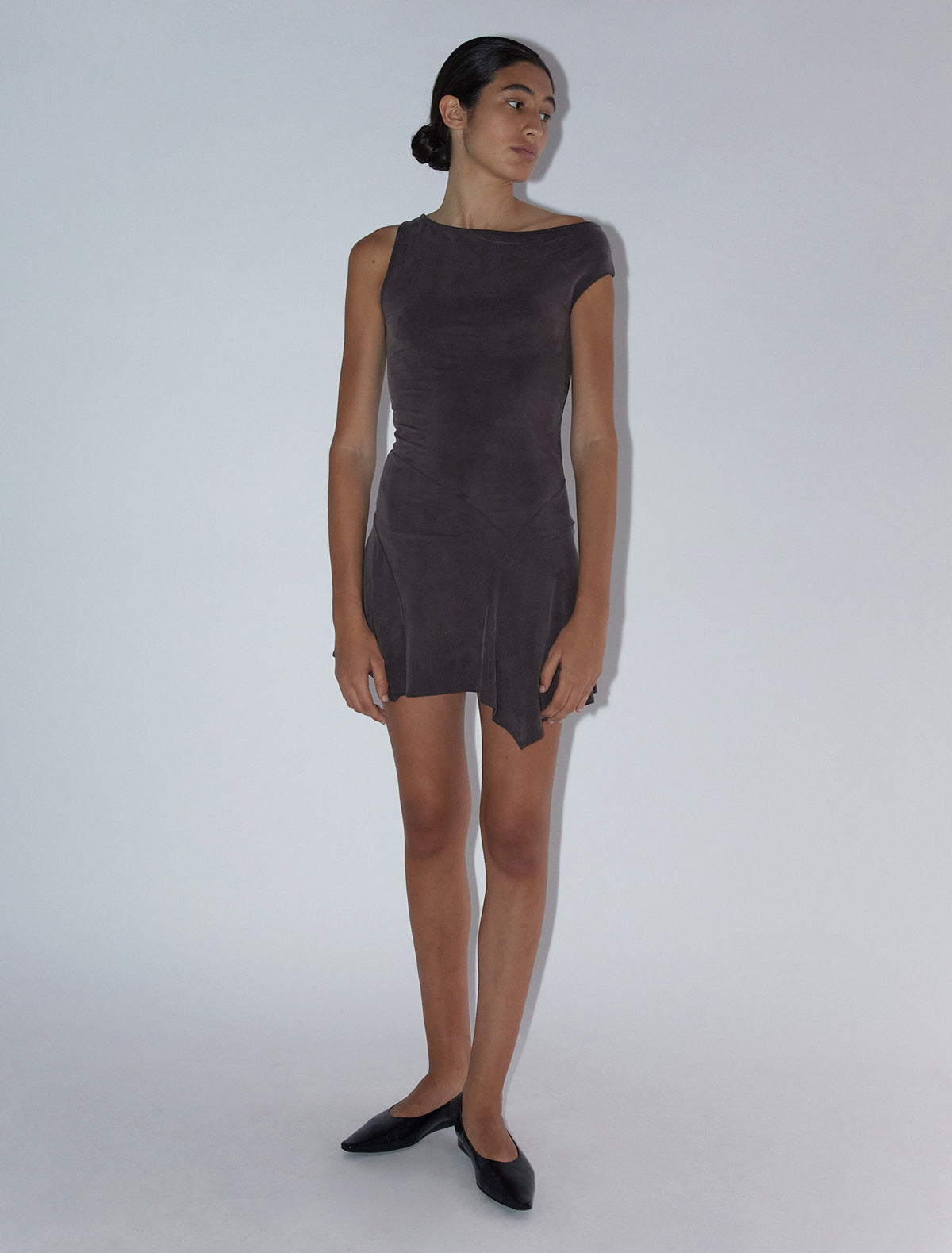 Mini yausi fitted dress asymmetric shoulders brown