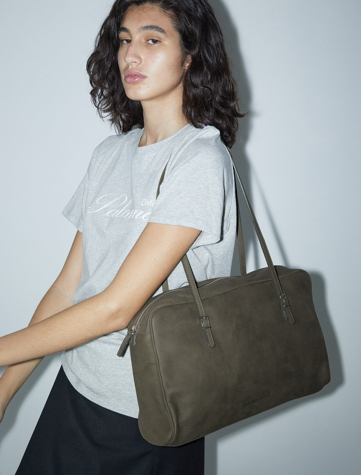 Soft caye leather bag khaki