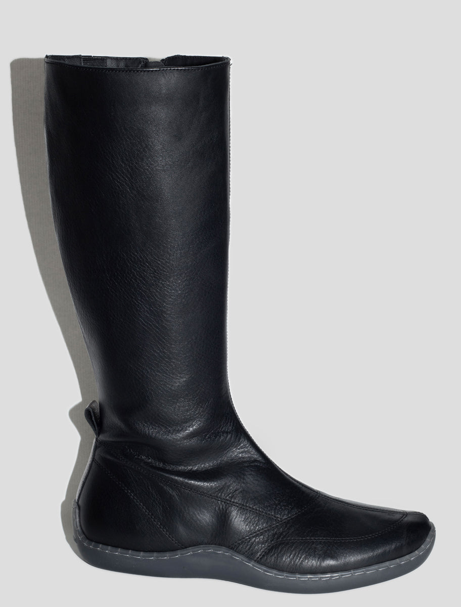 003km rubber sole high leg leather boots black
