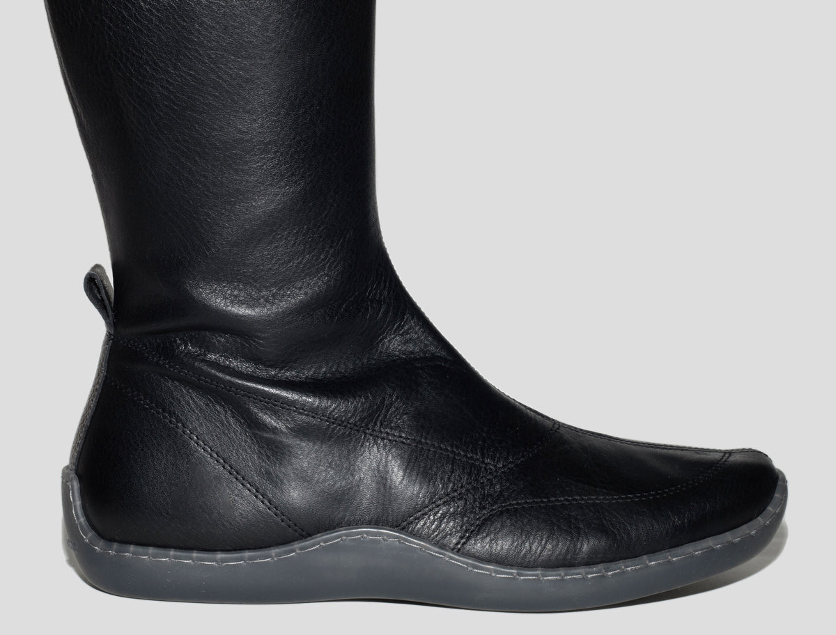 003km rubber sole high leg leather boots black