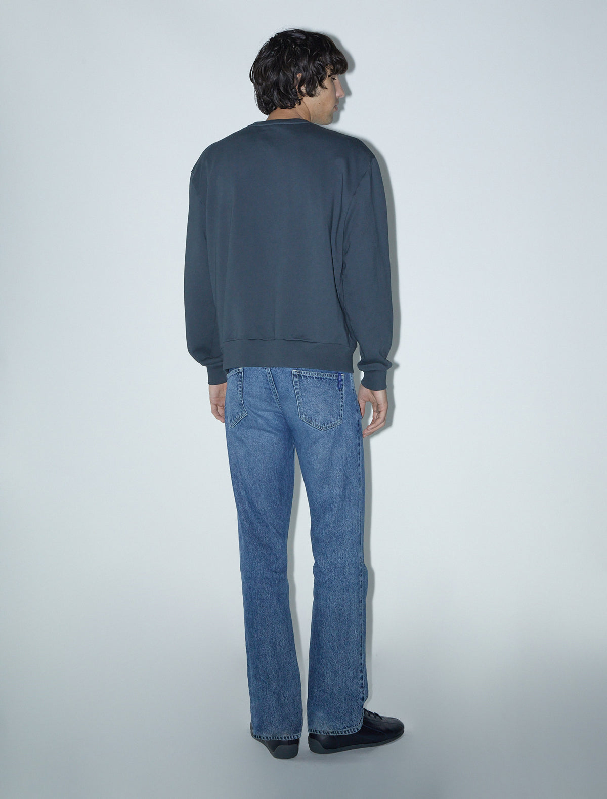 no 2059 / Crowd B