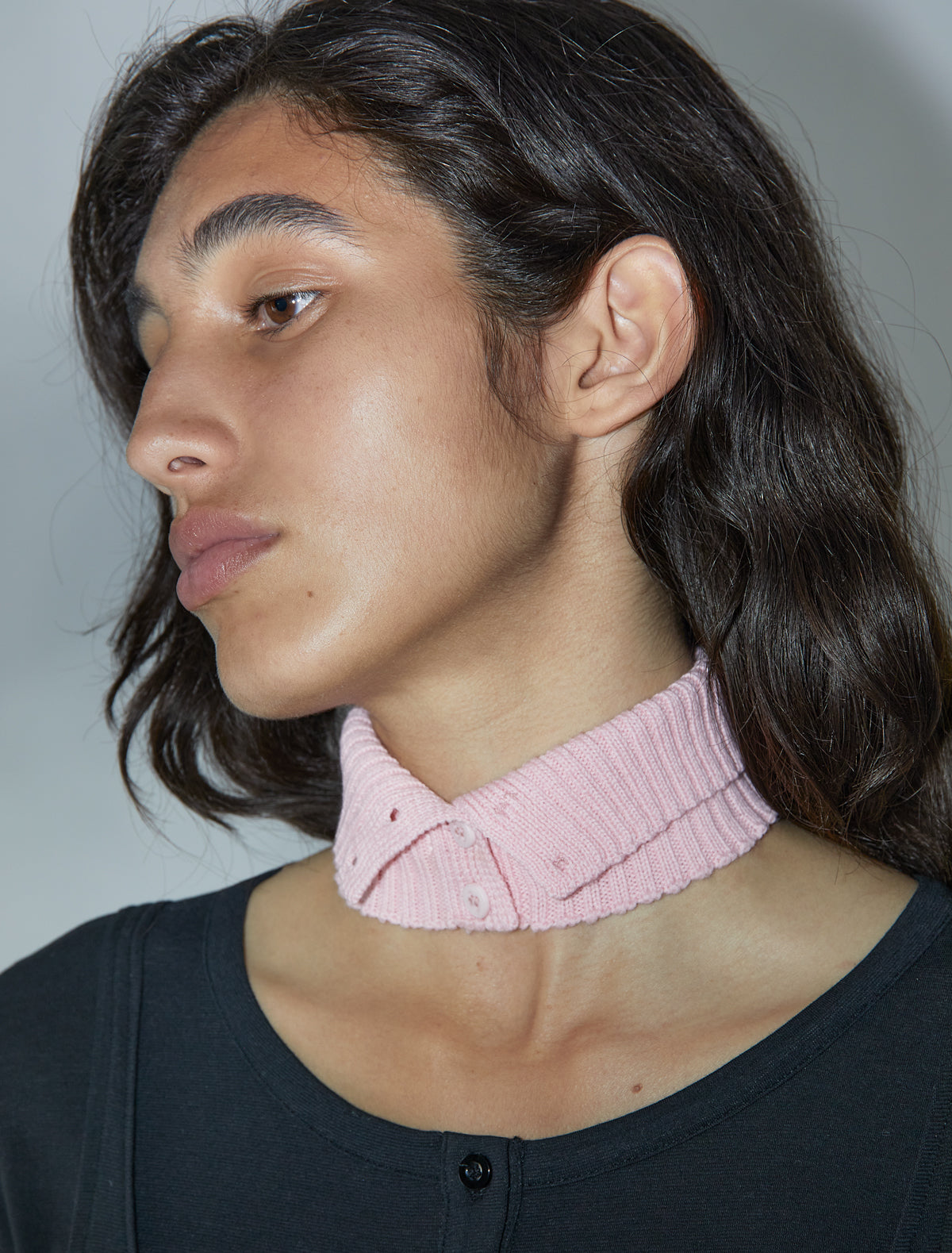 Nura knitted collar buttons pink