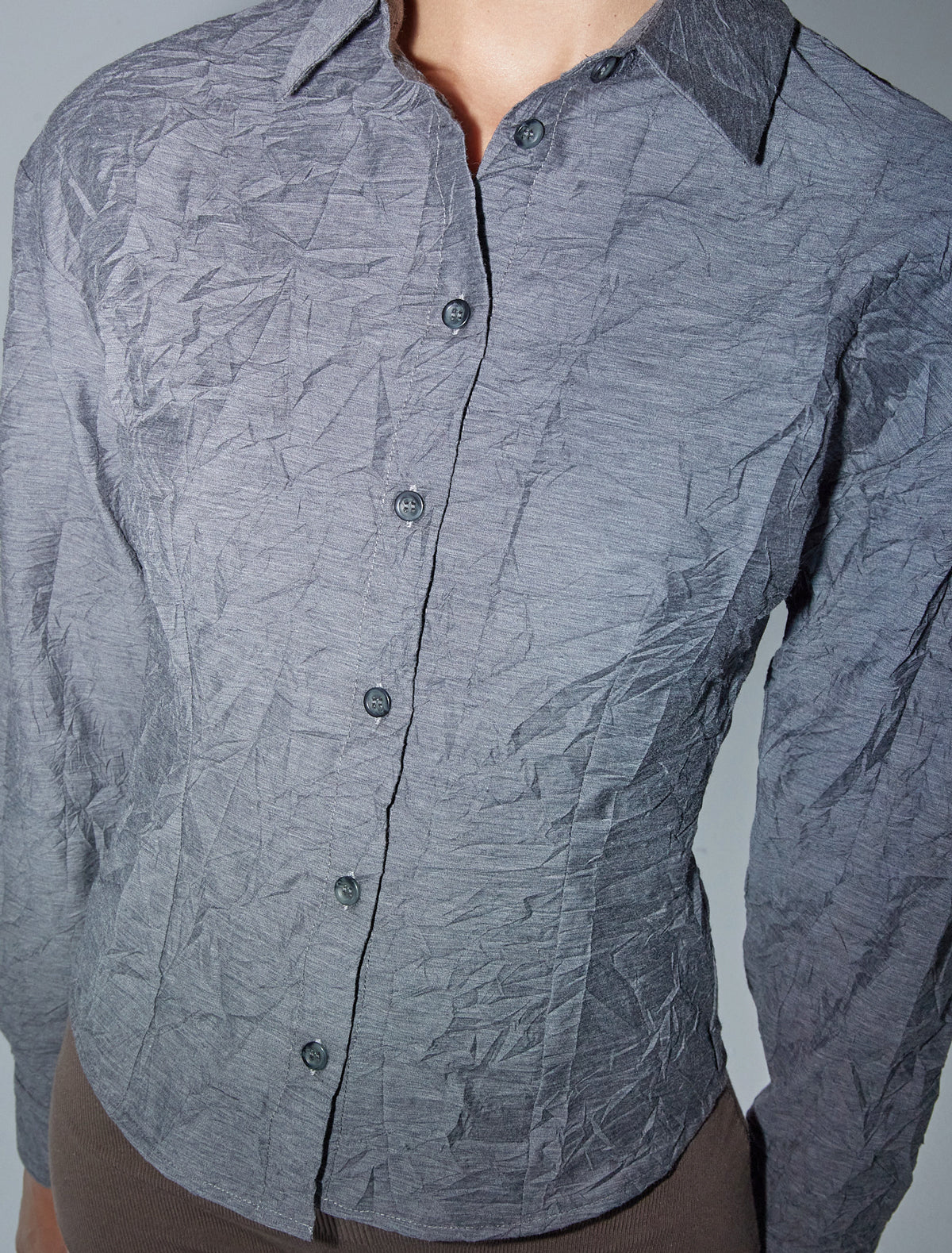 Magalita cotton crinckled fabric shirt buttons grey