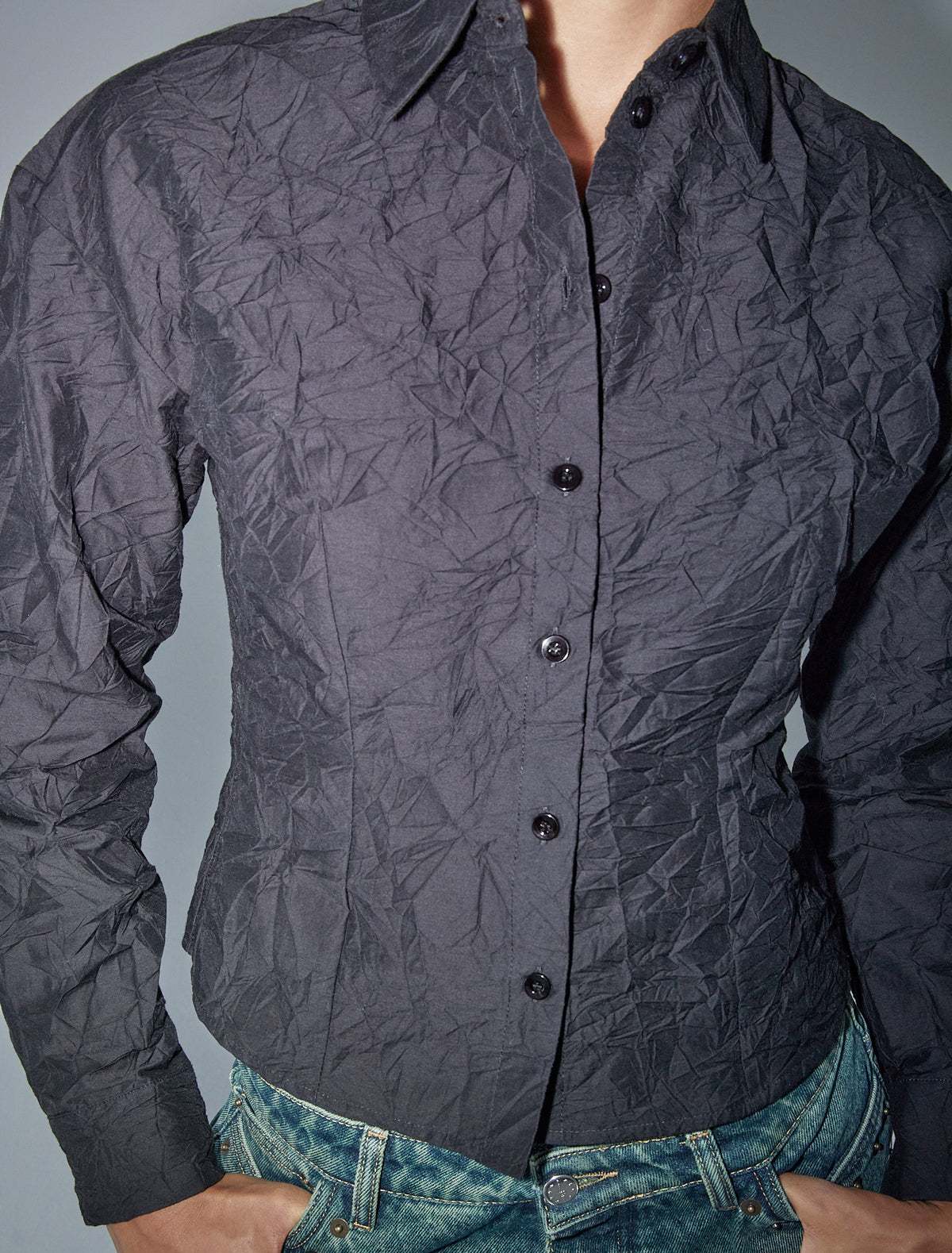 Magalita cotton crinckled fabric shirt buttons black