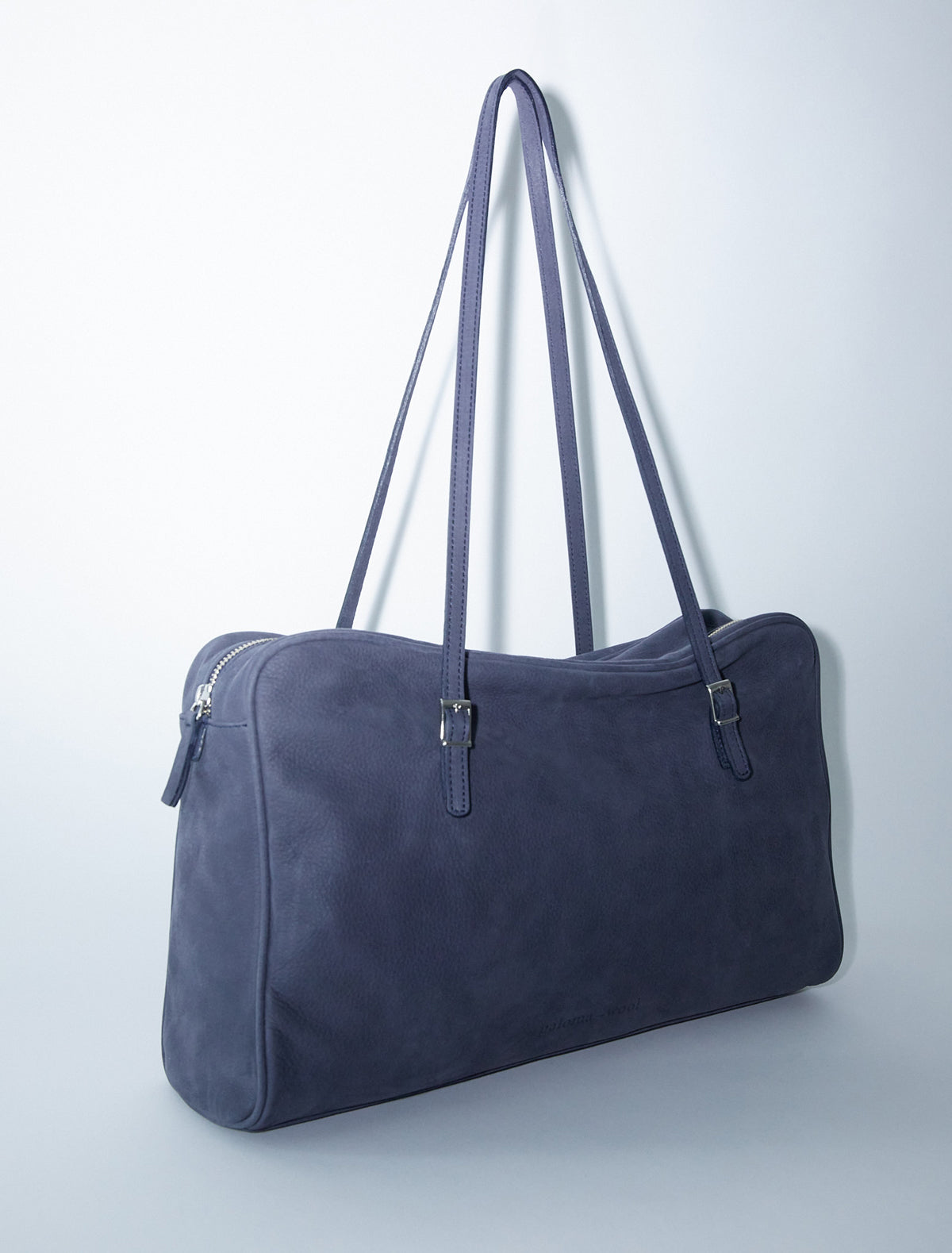 Soft caye leather bag navy