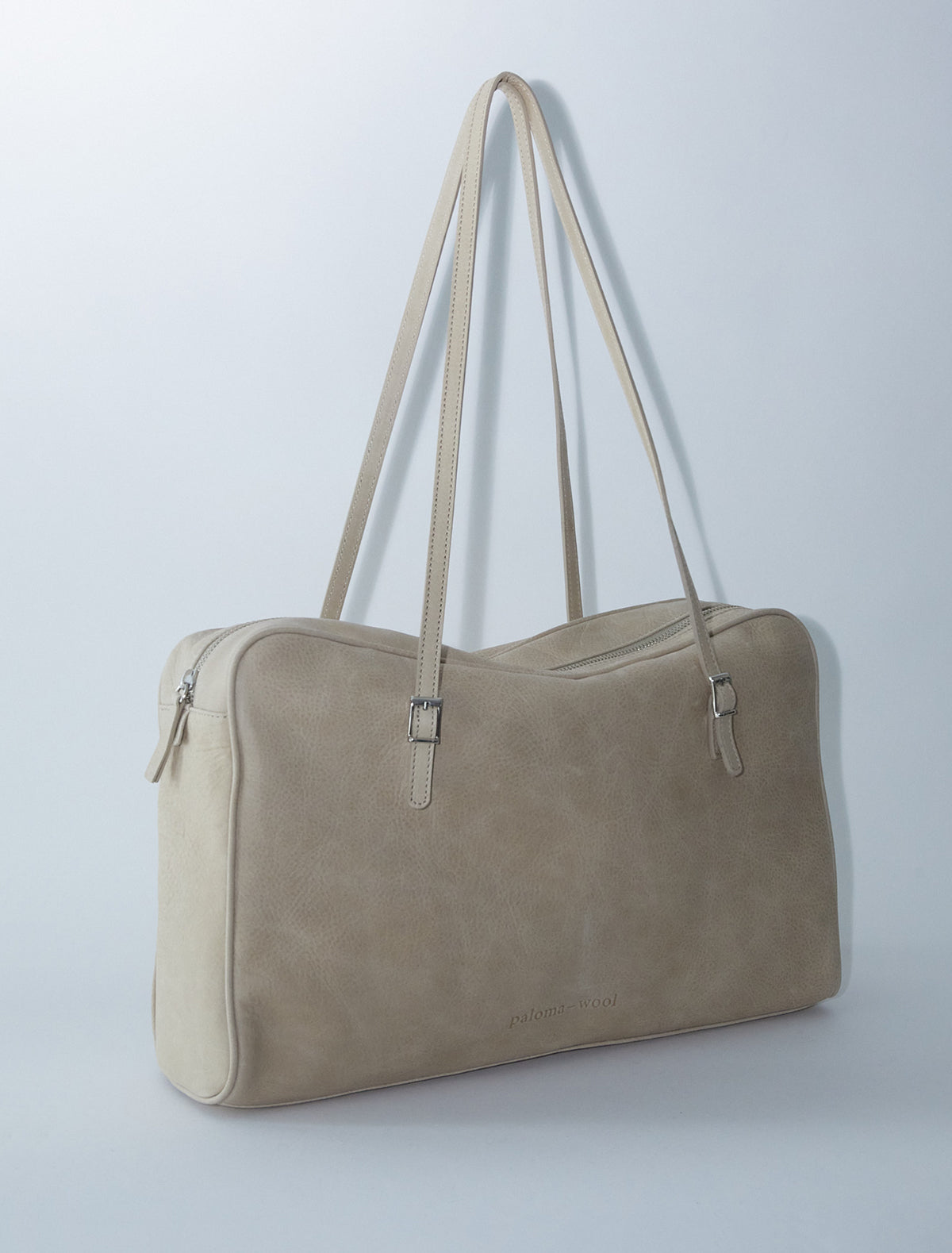 Soft caye leather bag beige