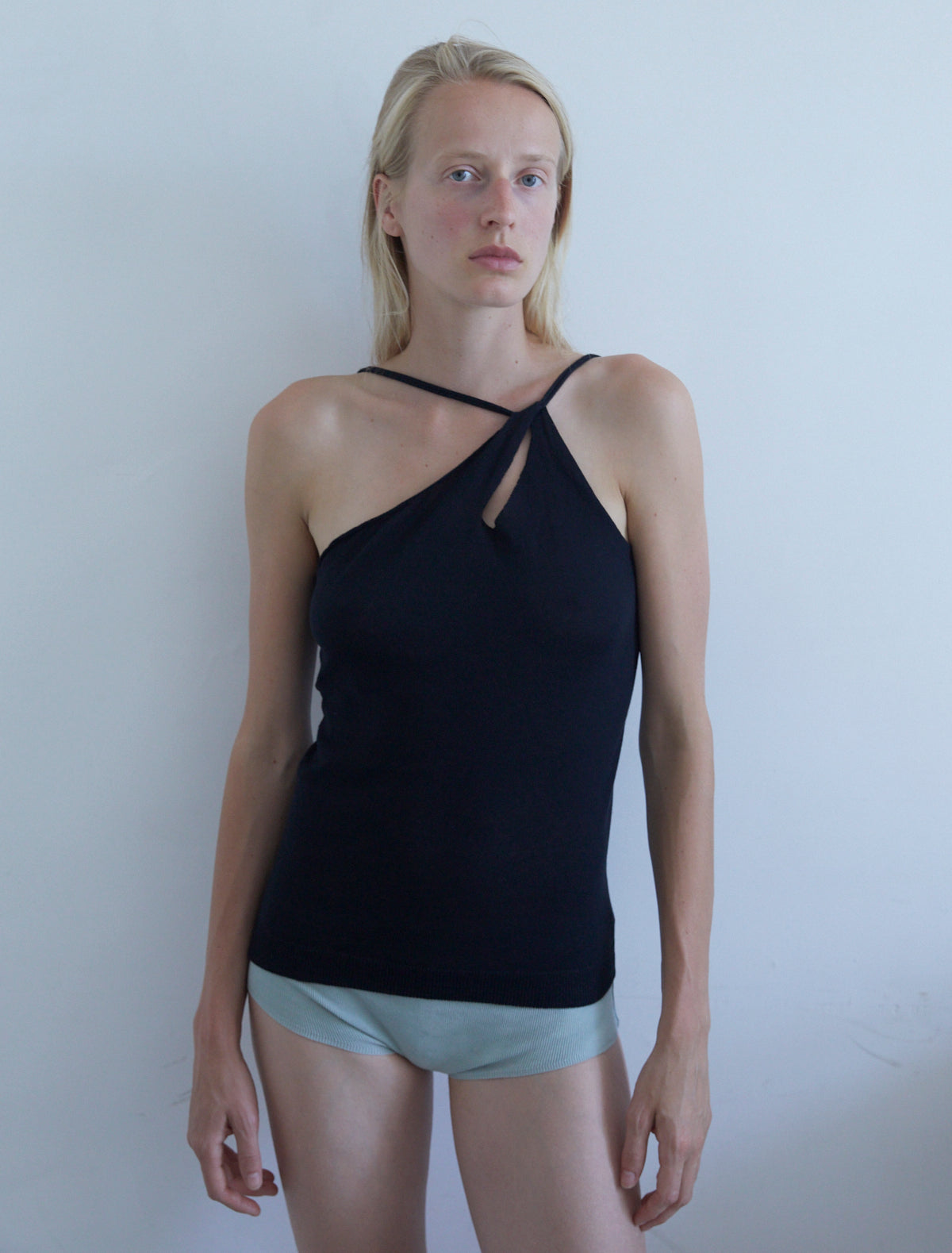 no 2441 / Nomi