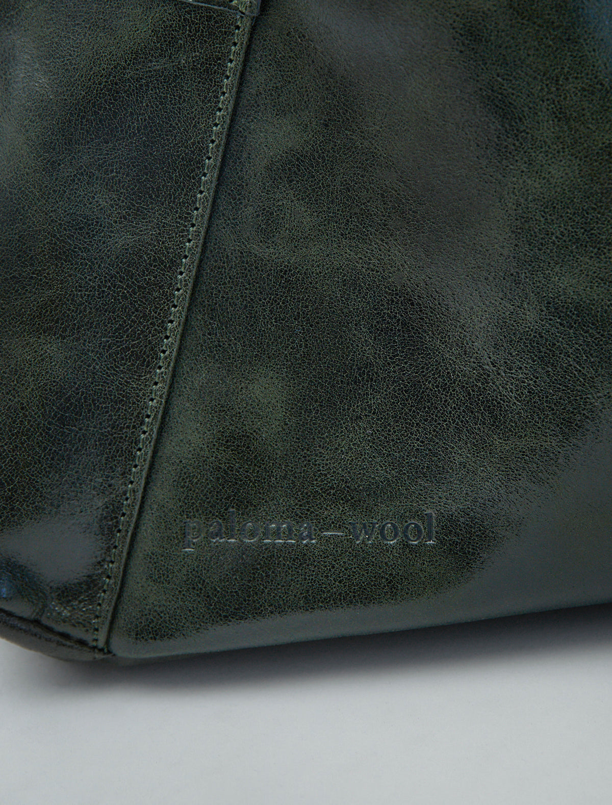 Querida pockets triangular shoelder bag khaki