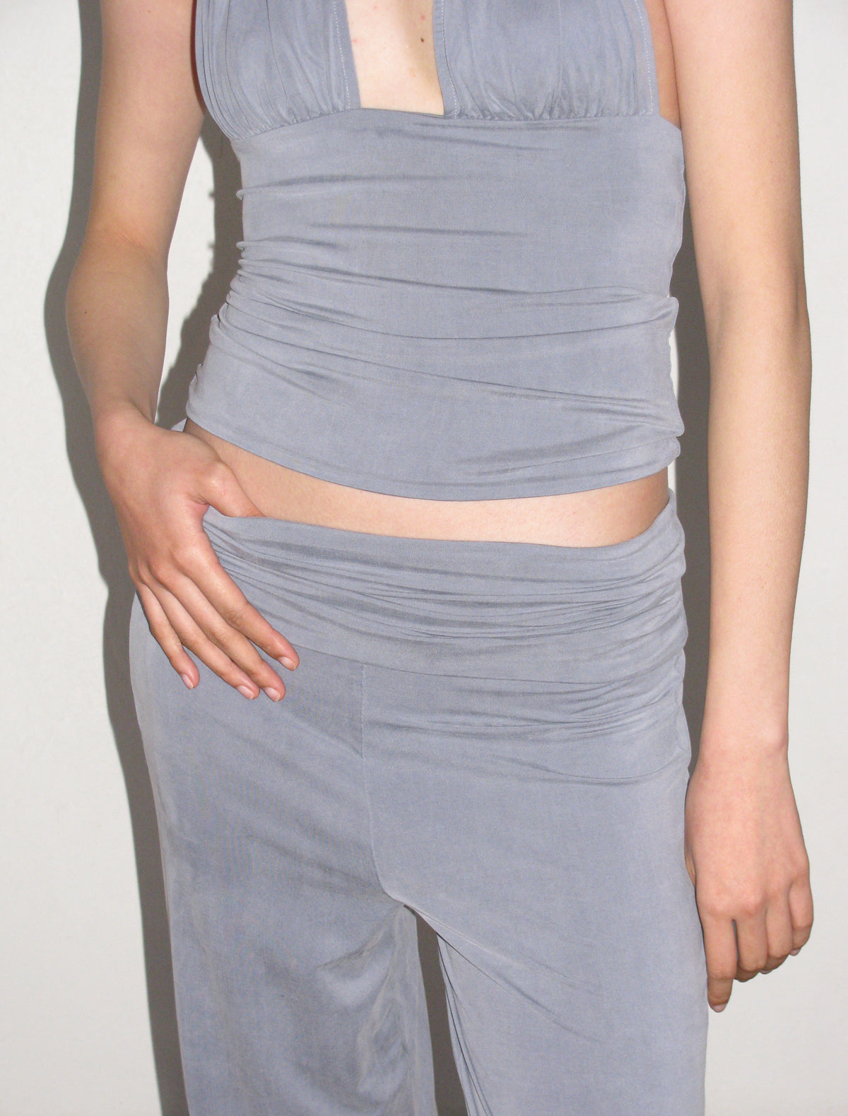 Octubre cupro trousers wide waistband grey