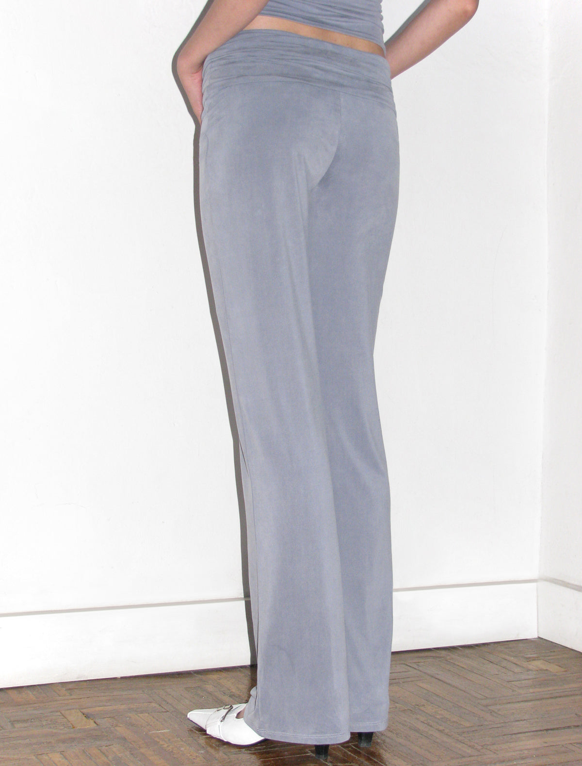 Octubre cupro trousers wide waistband grey