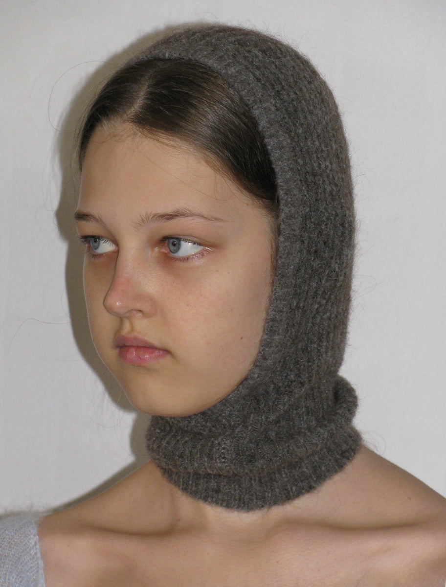 ANGELS III- Taupe warmly knitted balaclava with paloma wool label