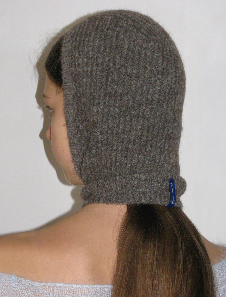 ANGELS III- Taupe warmly knitted balaclava with paloma wool label