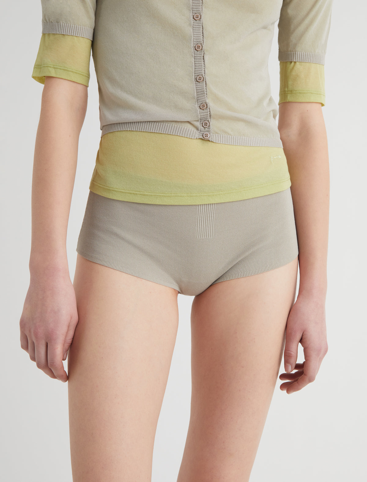PAI PAI-Beige low-rise knitted shorts made from a cotton-silk