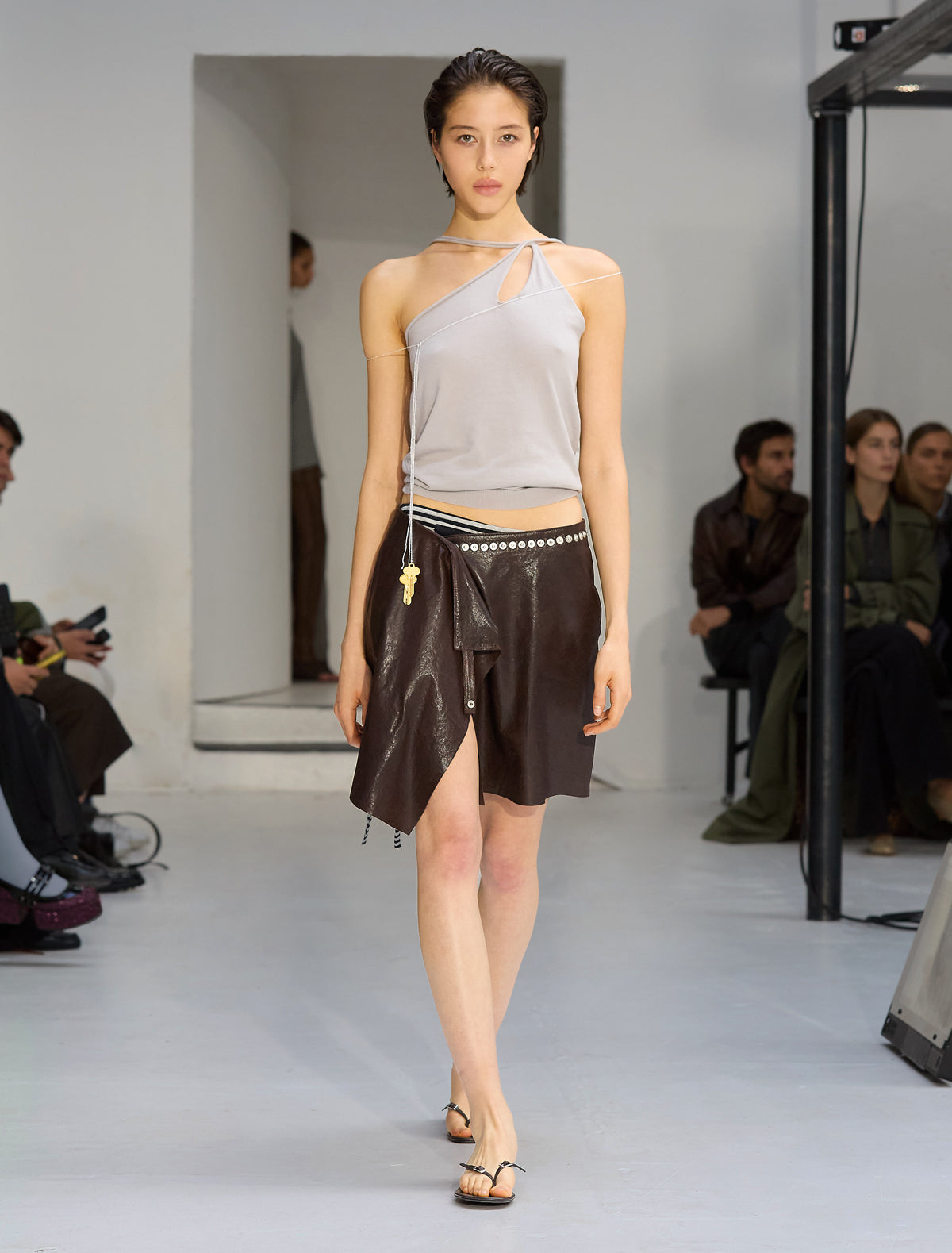 Sandi leather skirt waistband snaps brown