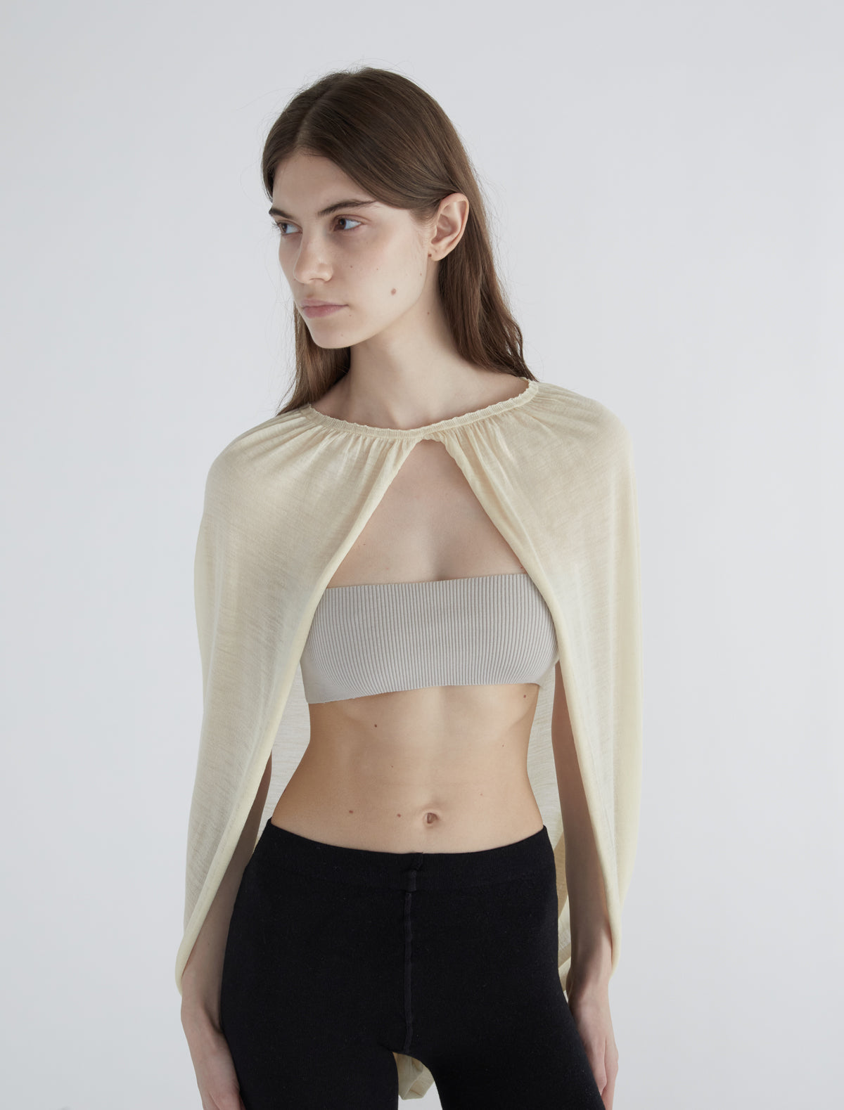 no 2585 / Short Cowl