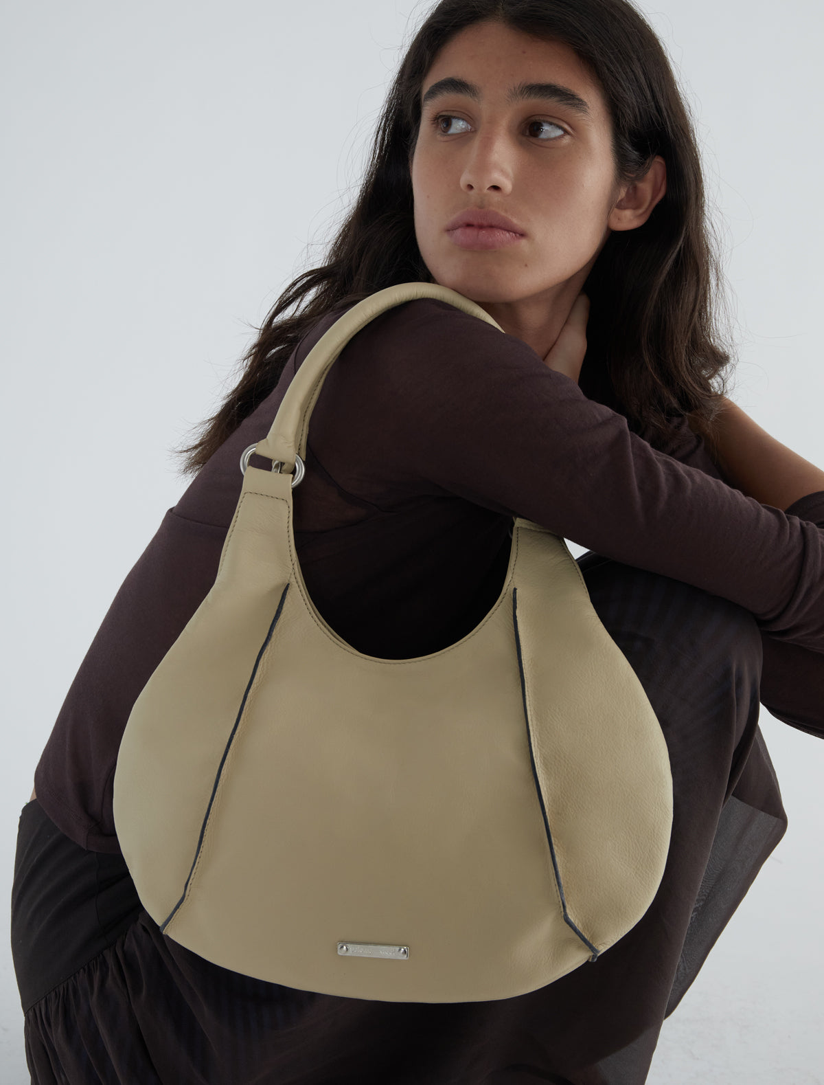 Morgan rounded sack style shoulder bag beige