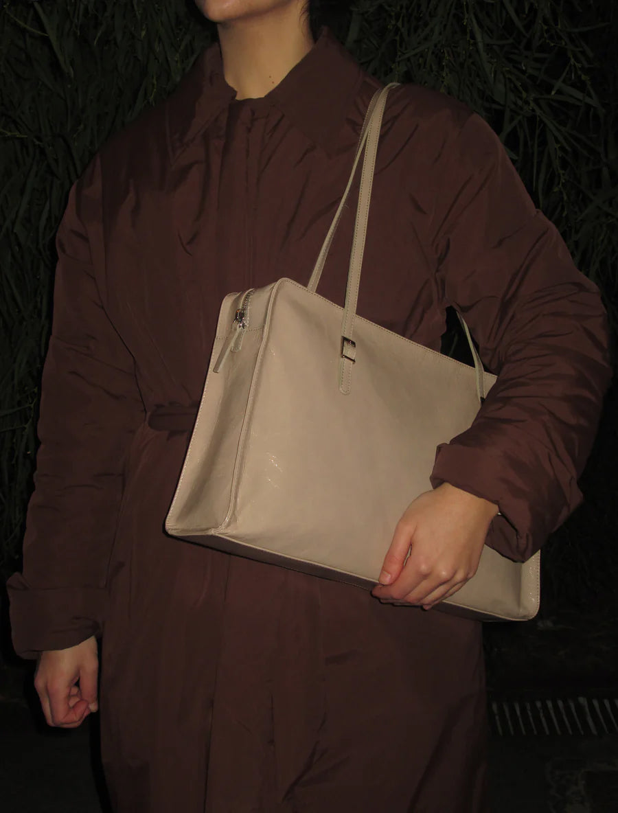 CAYE- Taupe new edition cayetano leather bag