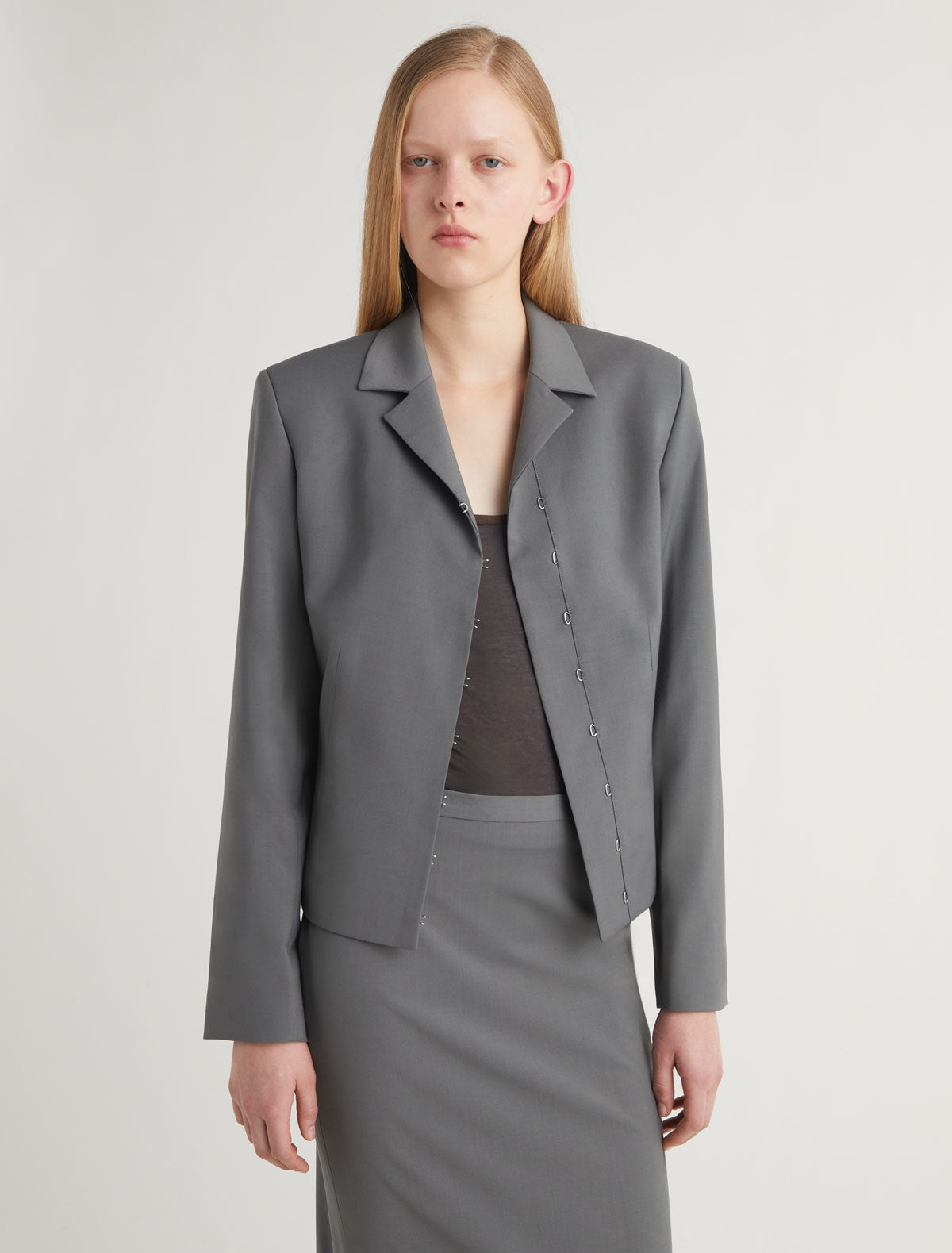 LULA-Fitted blazer with snap button closure – paloma wool