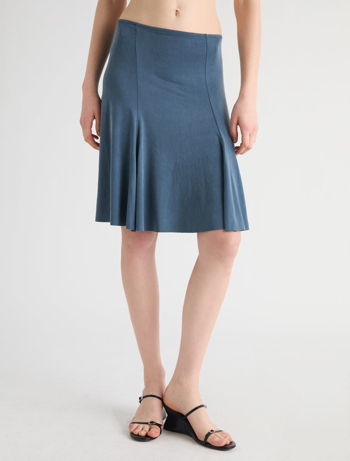 MINI VICKY-Our classic Vicky skirt in a shorter version – paloma wool