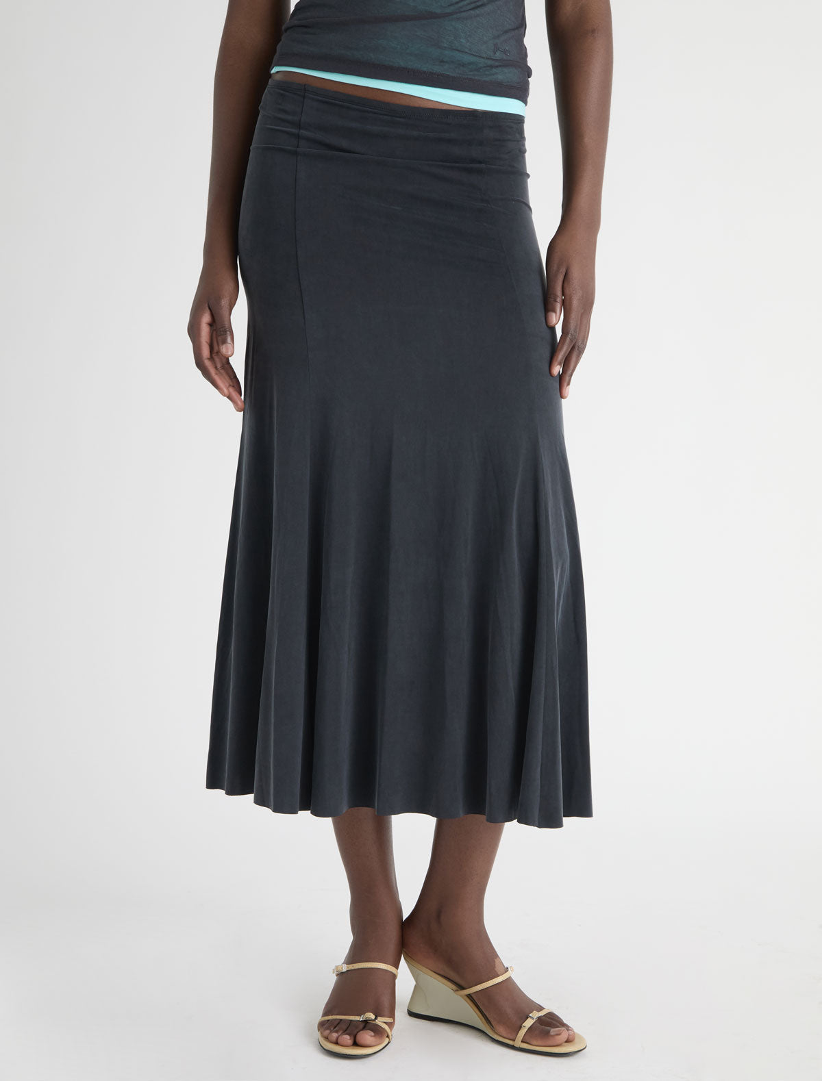 VICKY- Black flared cupro skirt – paloma wool