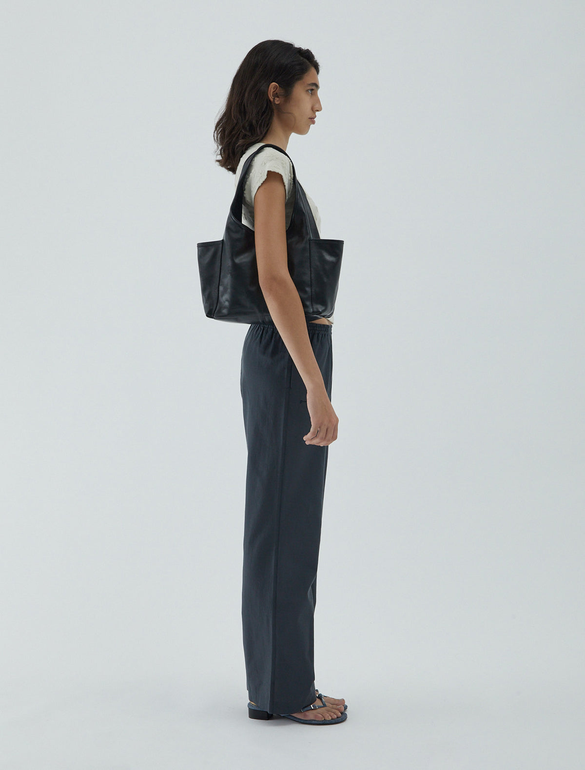 Sakura soft unlined bag two pockets black