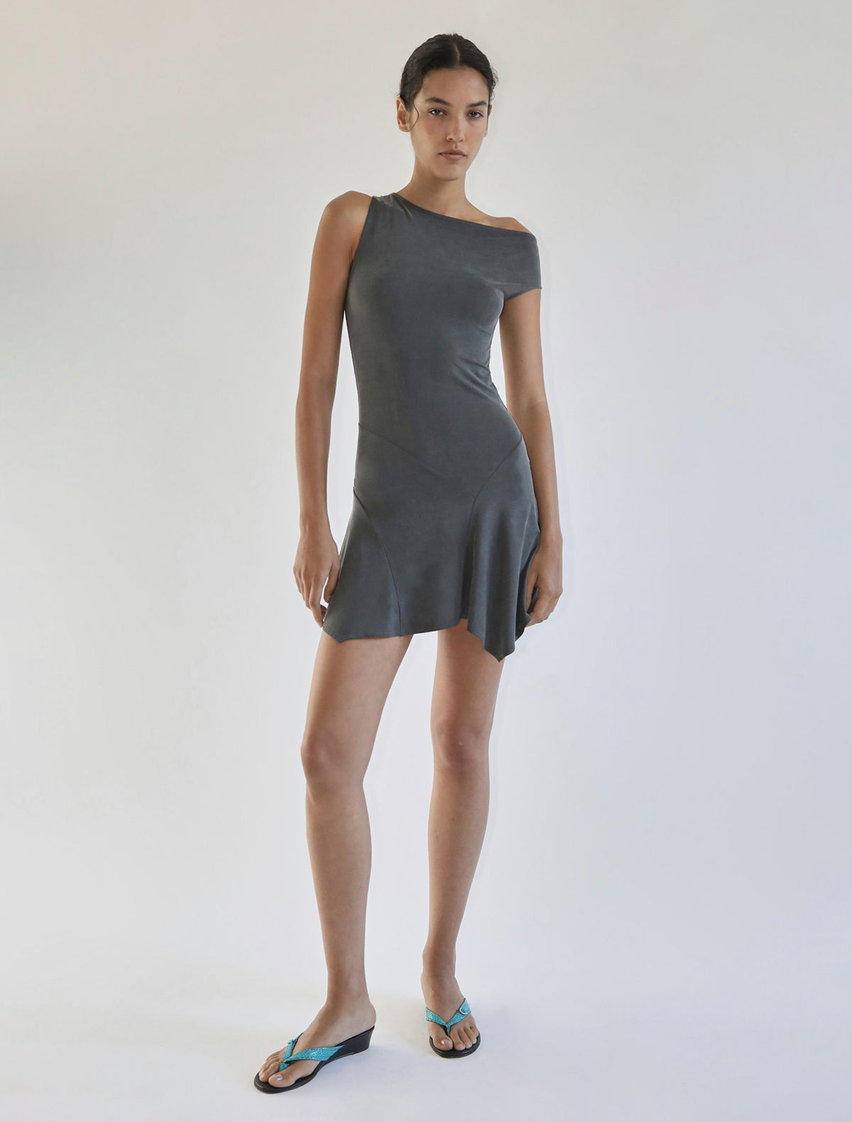 Mini yausi fitted dress asymmetric shoulders grey
