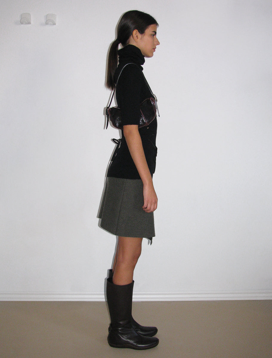 Mini bean leather embossed logo bag black