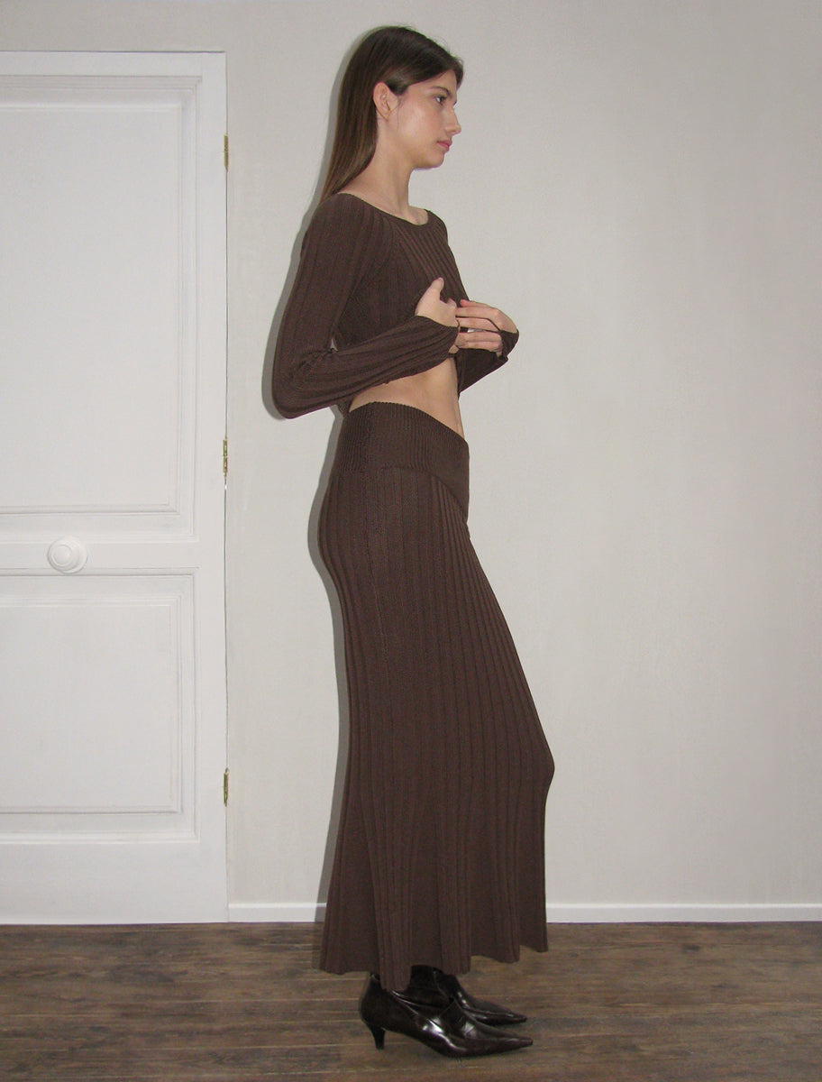 MAURI-Brown flared knitted long skirt