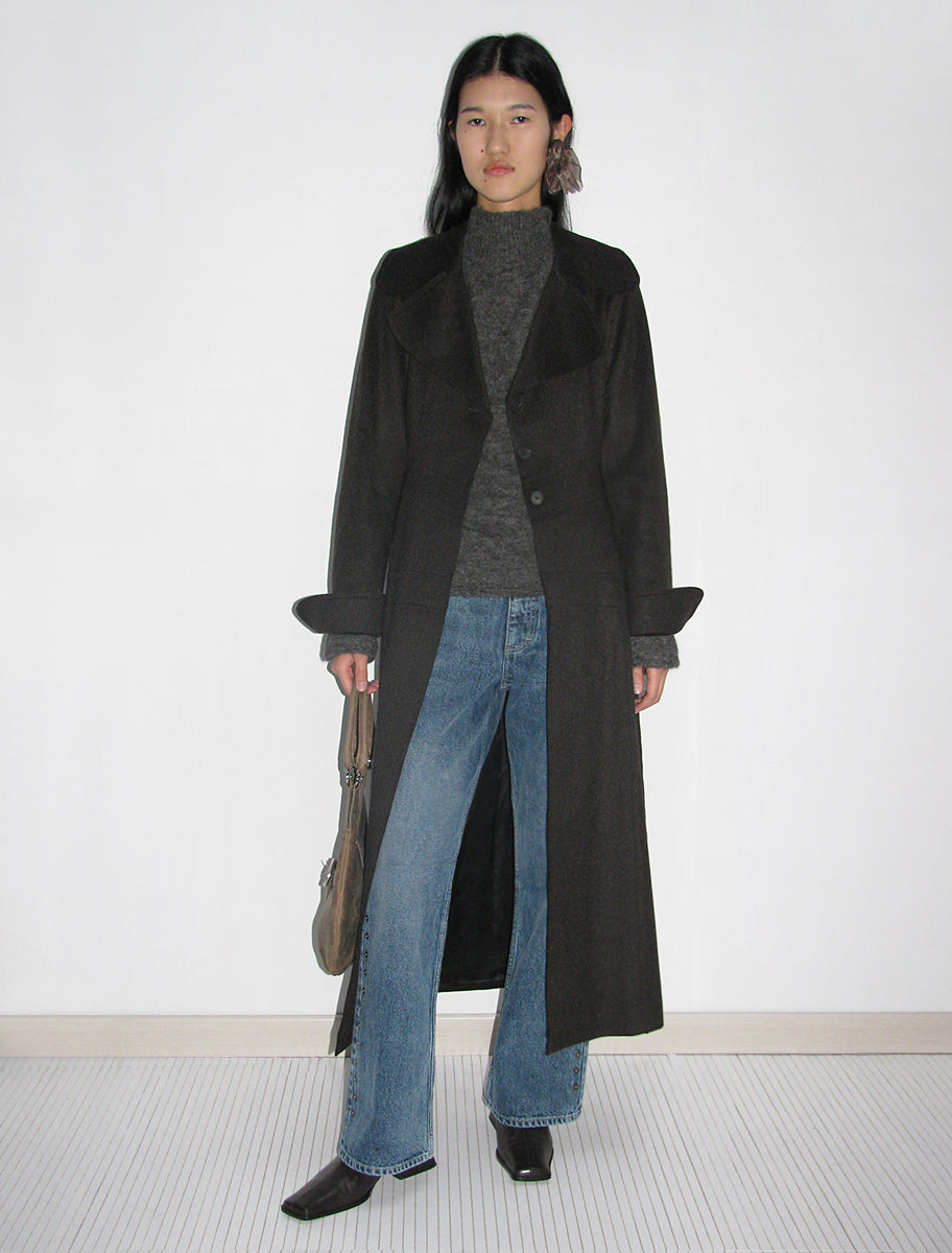 MILANO-Long, fitted, folded cuff wool coat