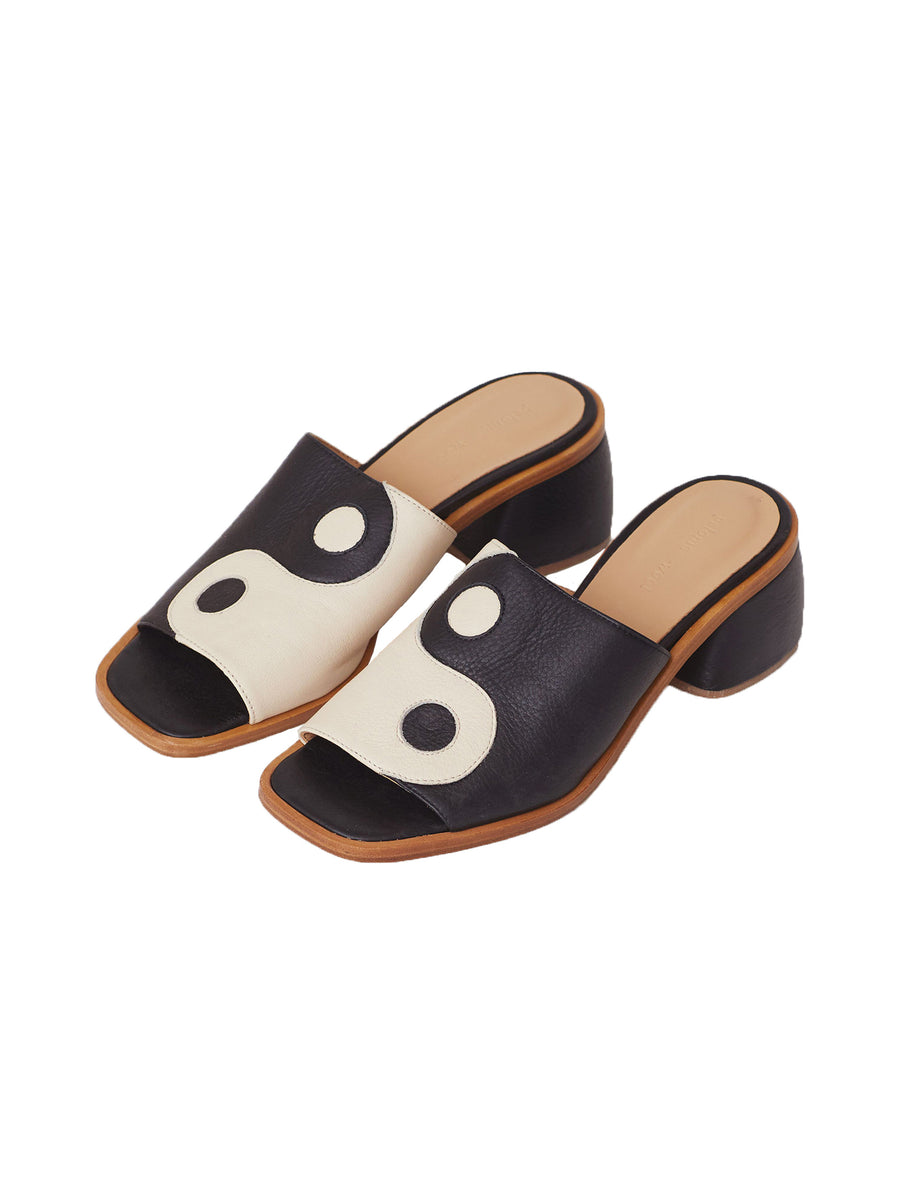 Paloma Wool Yin-Yang leather sandals