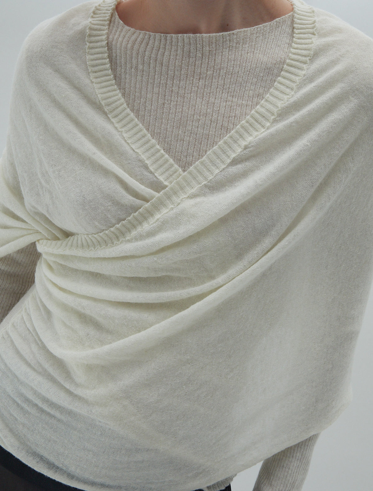 Elio ribbed sweater crossover piece white