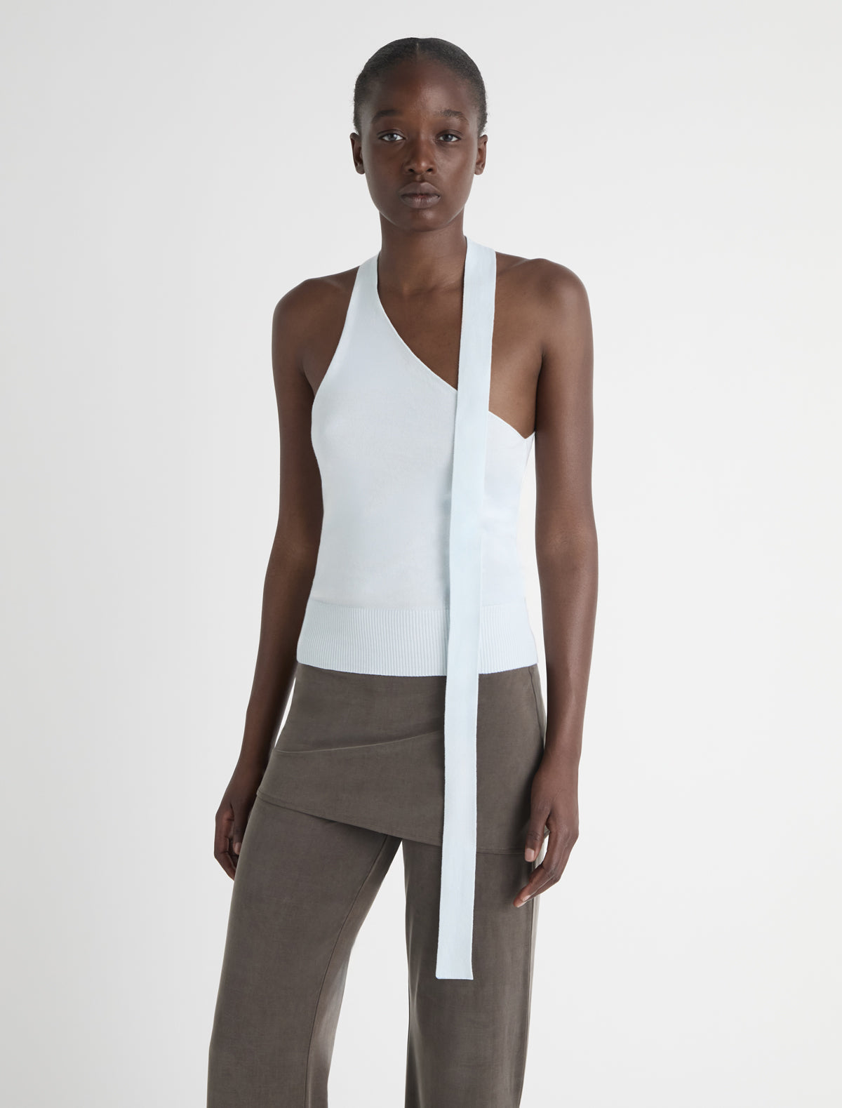 no 2101 / Ali