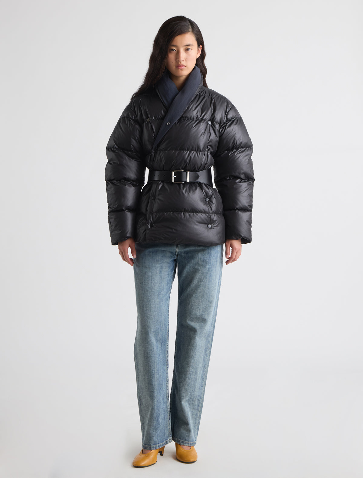 Alkaline reversible puffer jacket double breasted snap button voluminous sleeves black