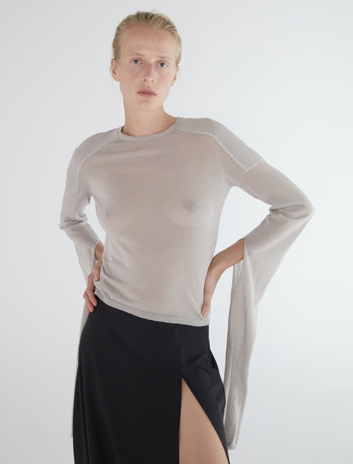 Mercuri round neck extra long slevees lightgrey