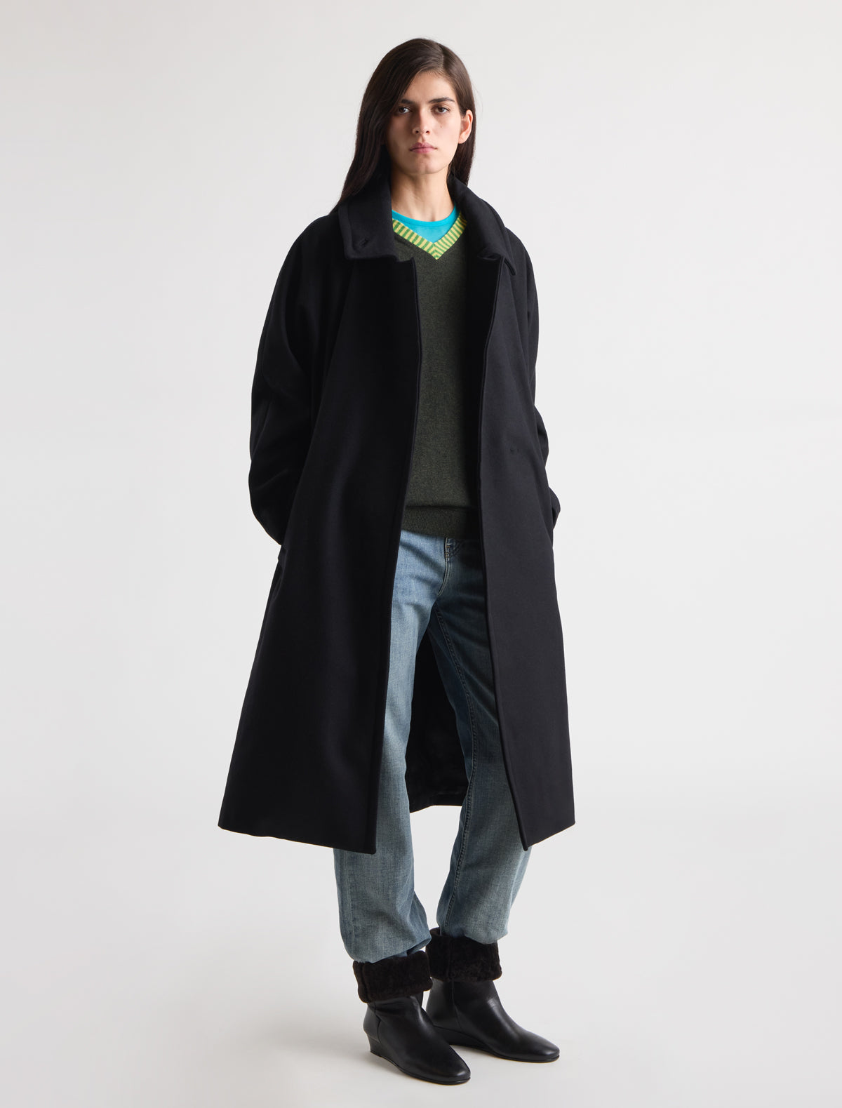 Banus long coat straight silhouette oversized collar black
