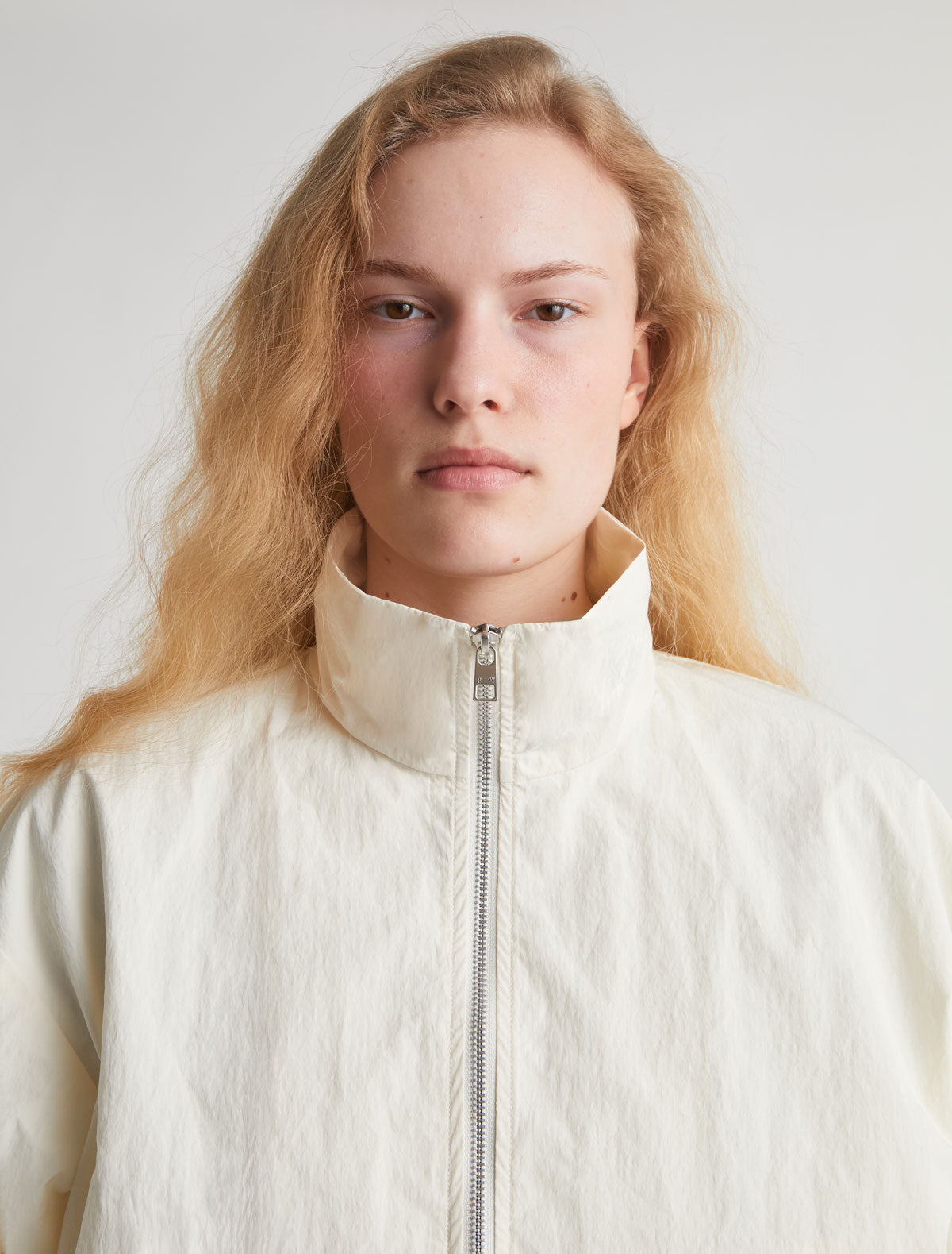 Bastian bomber jacket recycled nylon zip closure white
