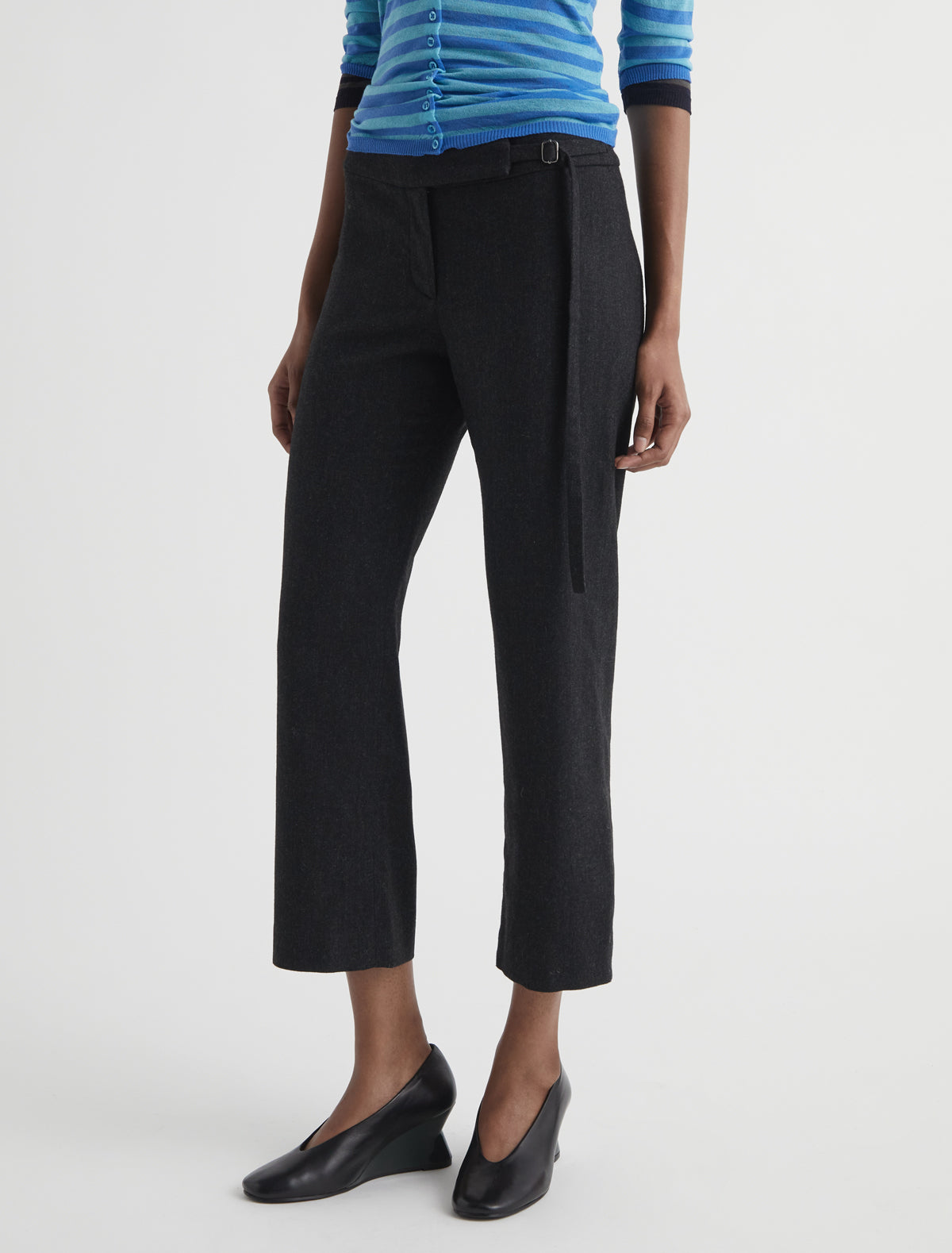 Bigas gris oscuro aw26