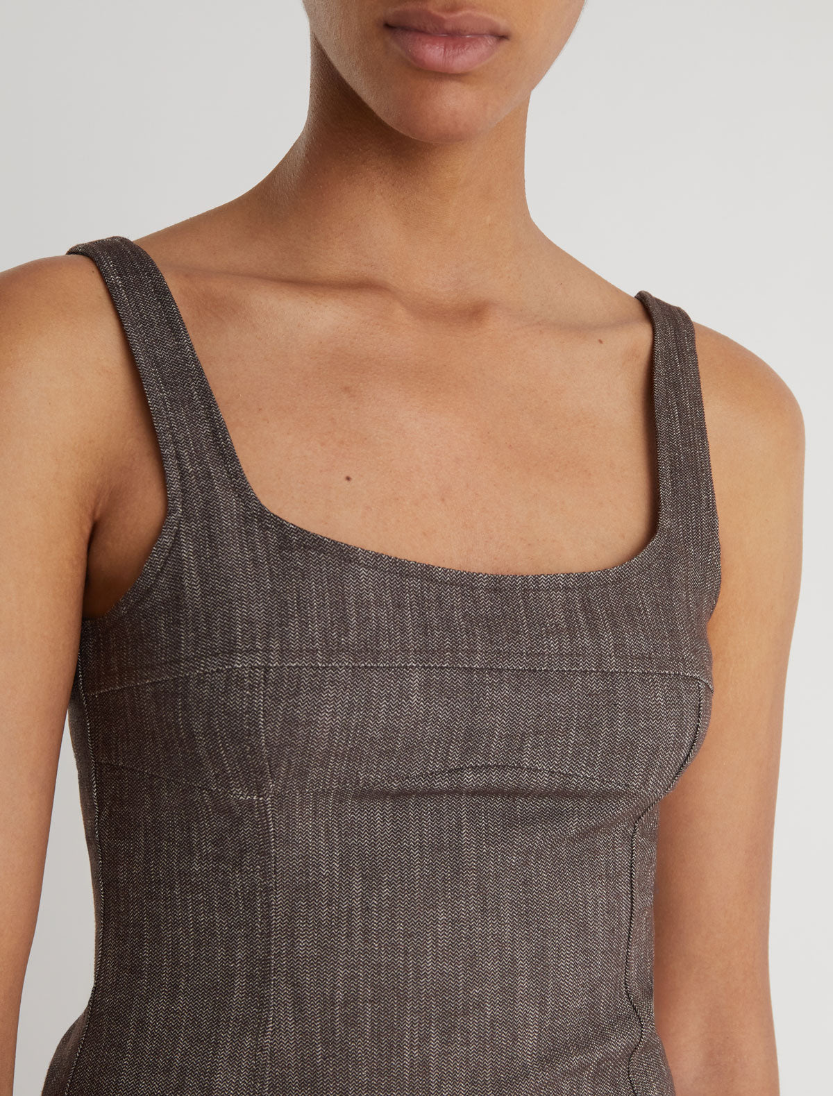 BONAIRE-Elastic strappy top with chest seam. Invisible side zipper