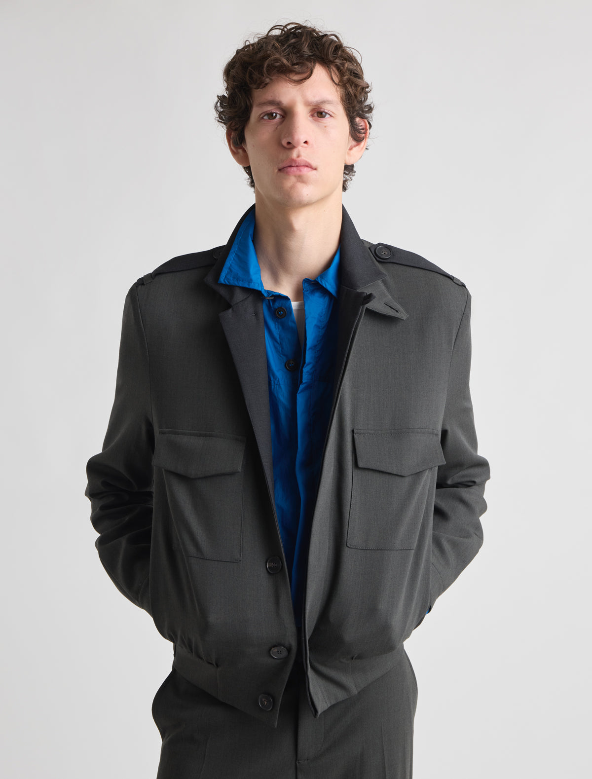 Peniche men s blazer two front flap pockets shoulder epaulets adjustable hem green