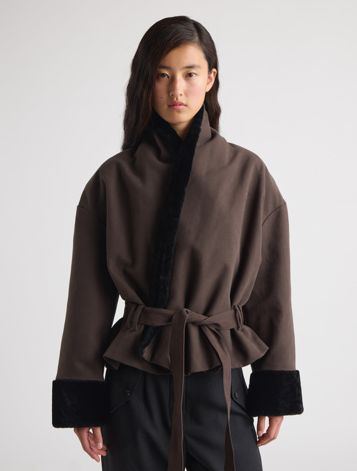 FUMI-Marrón – paloma wool