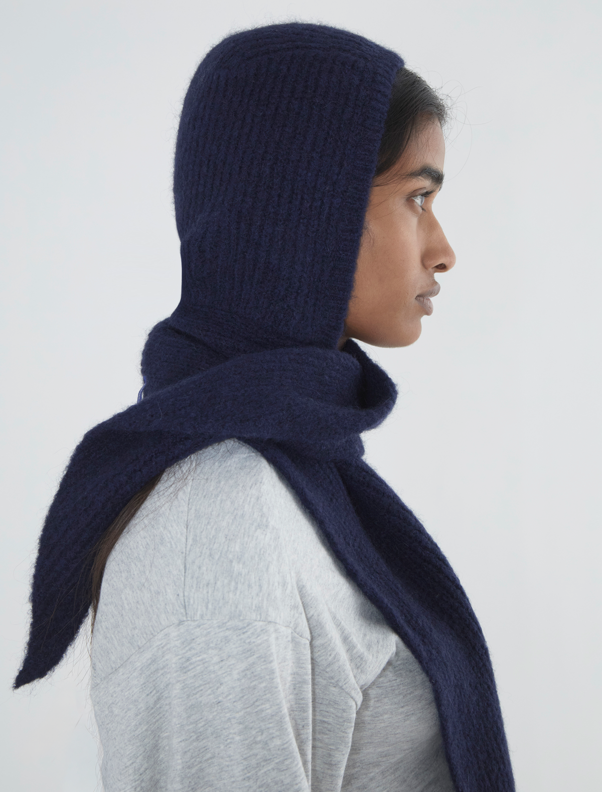 Coucou warm knitted bonnet wide tie darkblue