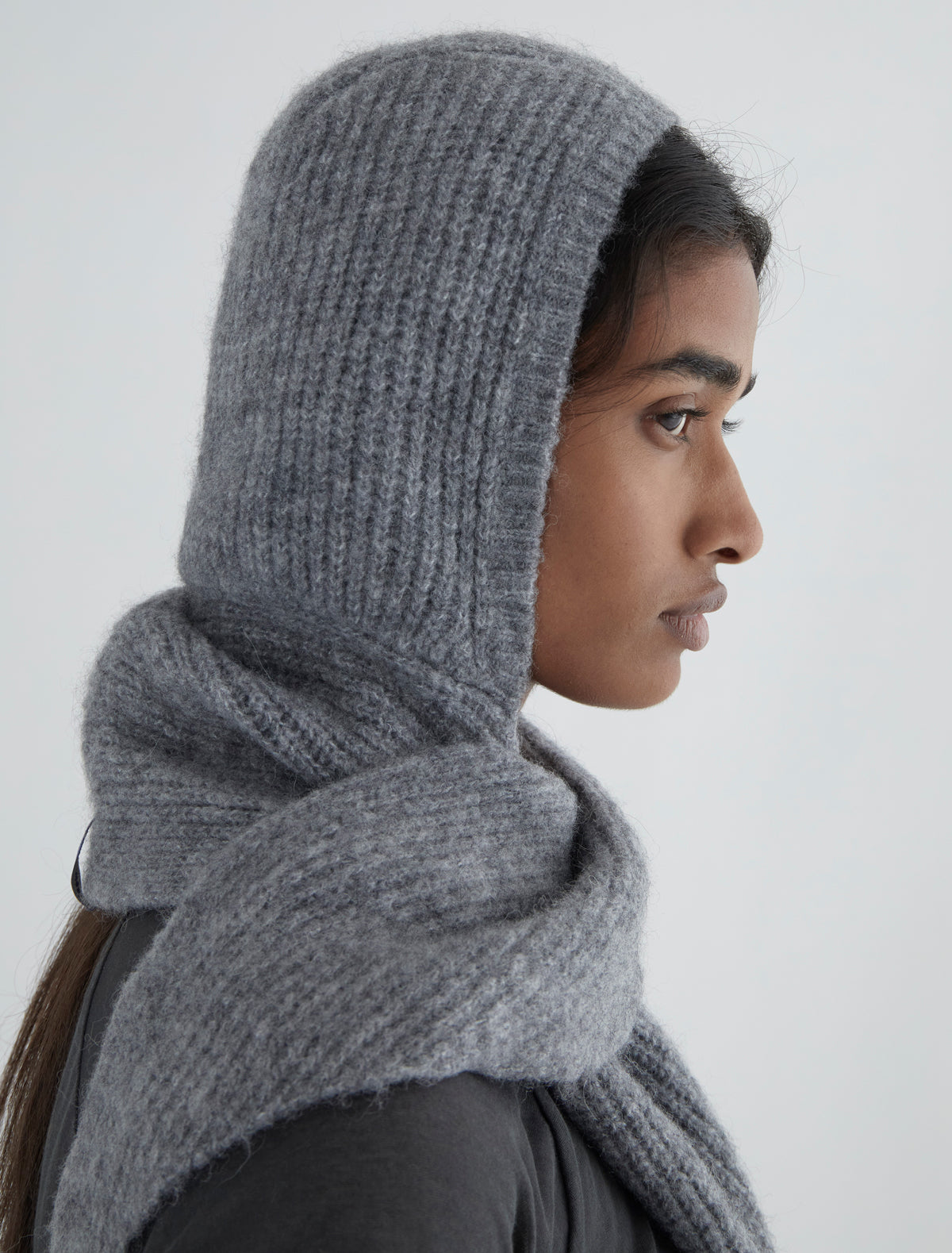 Coucou warm knitted bonnet wide tie lightgrey