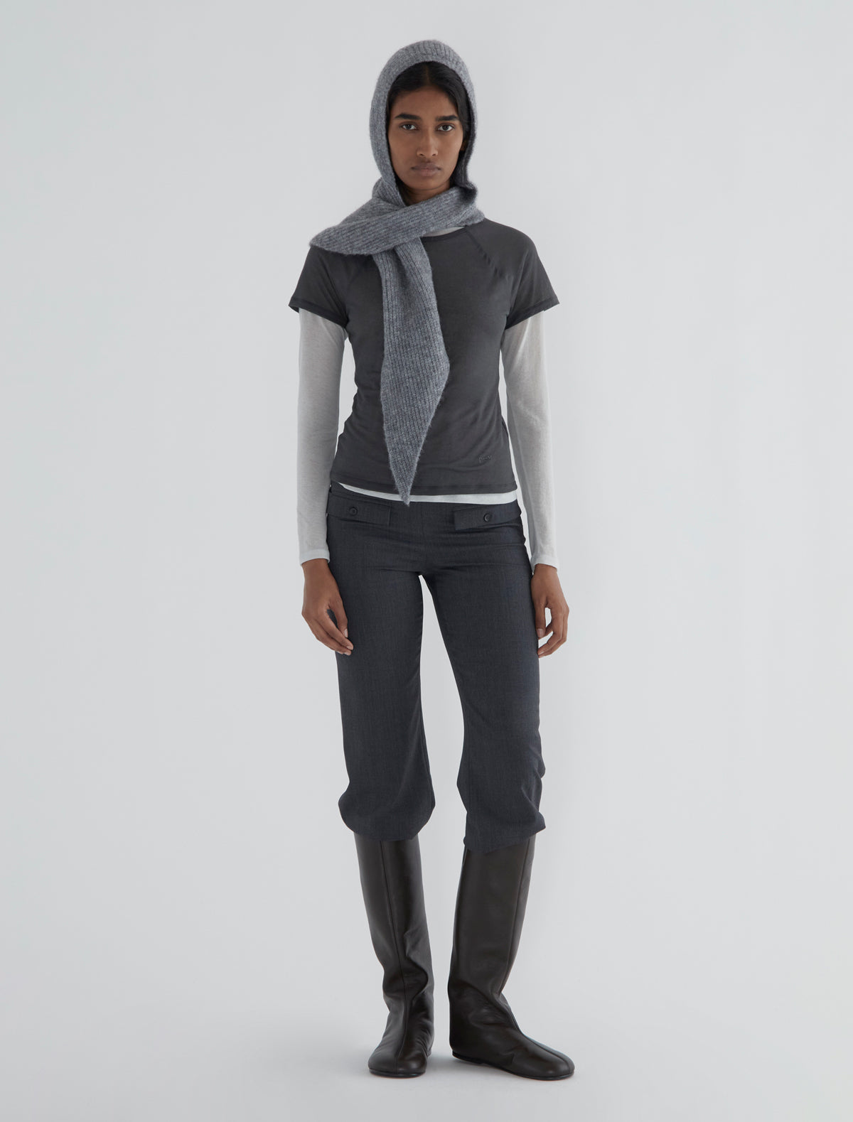 Coucou warm knitted bonnet wide tie lightgrey