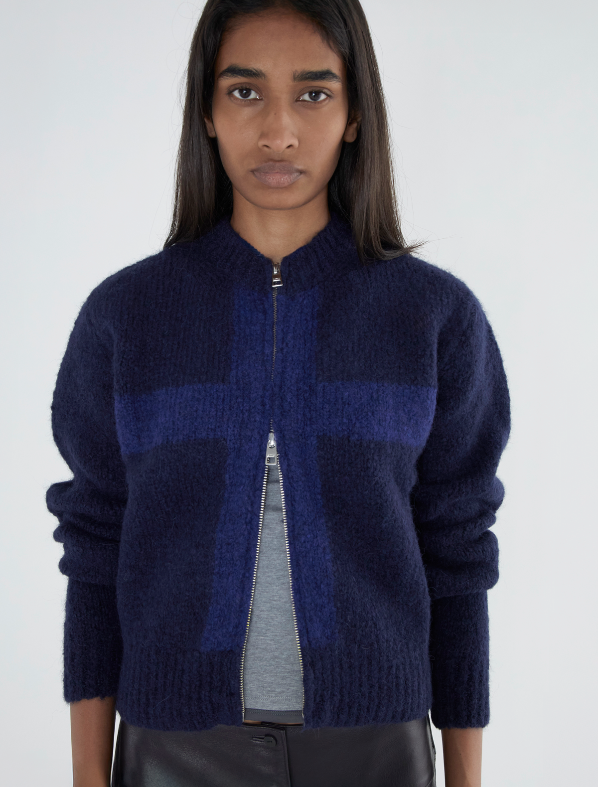 no 2639 / Cruz Zip