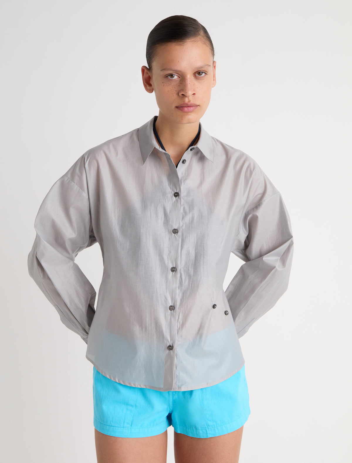 Donald ii multiposition shirt adjustable button closures grey