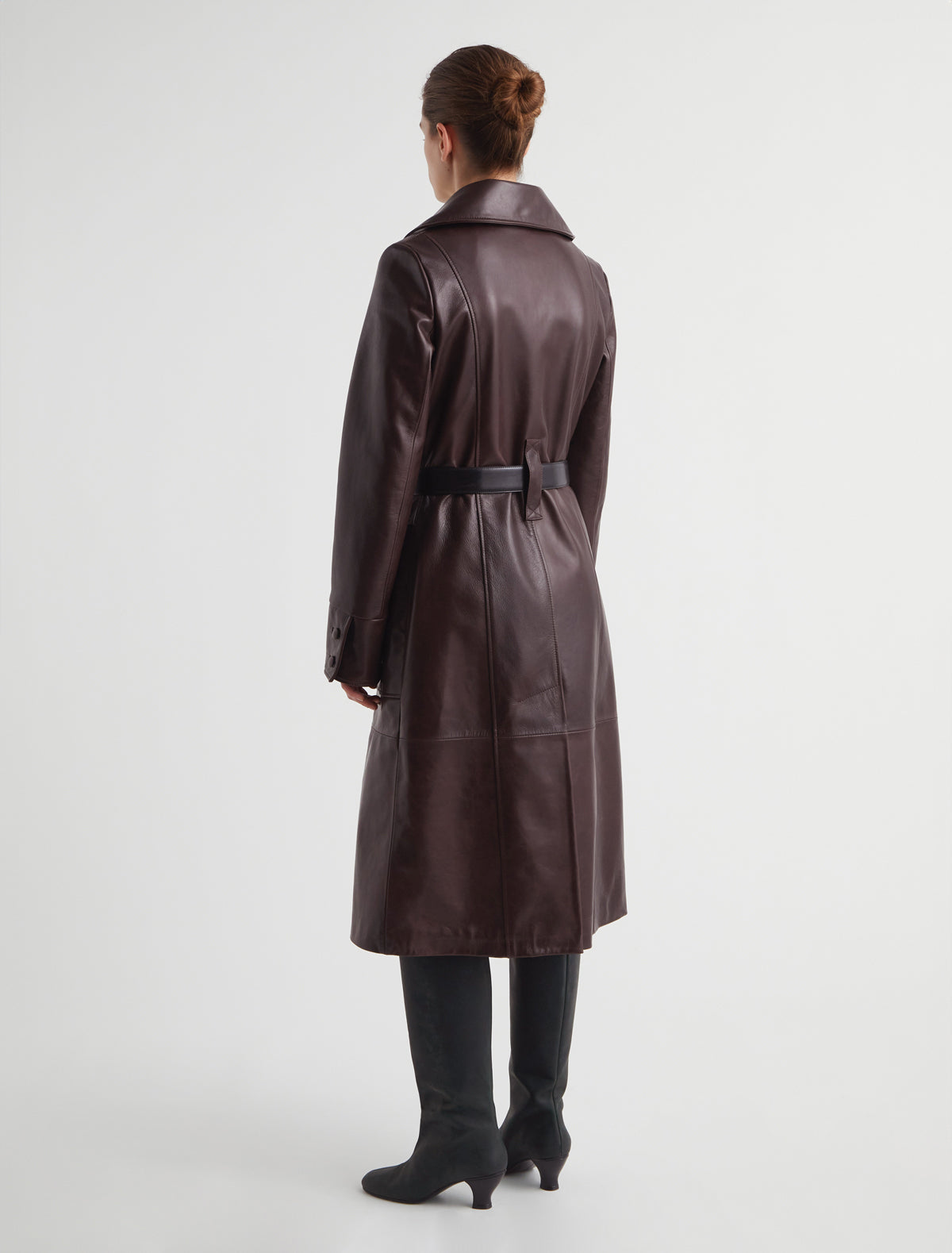 Estruck fitted long leather jacket double breasted closure wine
