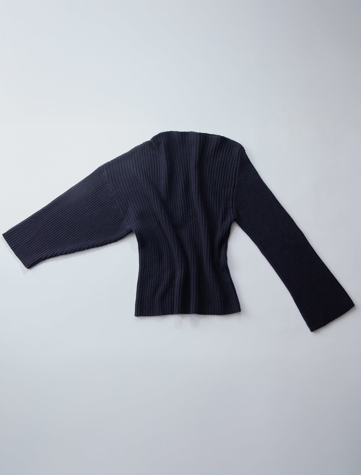 FIONA-Navy ribbed knit sweater with asymmetric shoulders – paloma wool