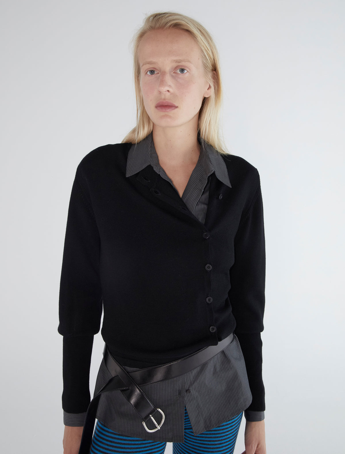 GISELA-Negro – paloma wool