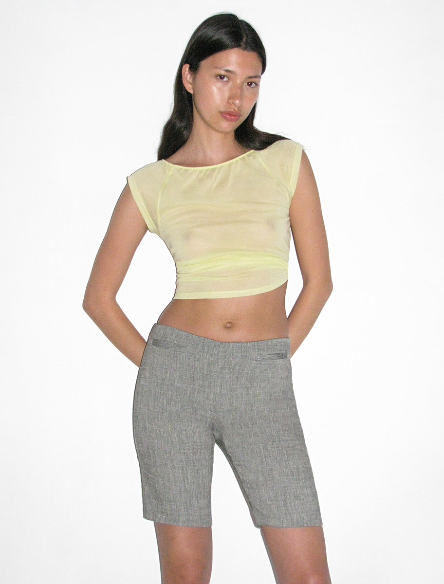 BETANIA-Elastic, fitted, low waist marbled short, with